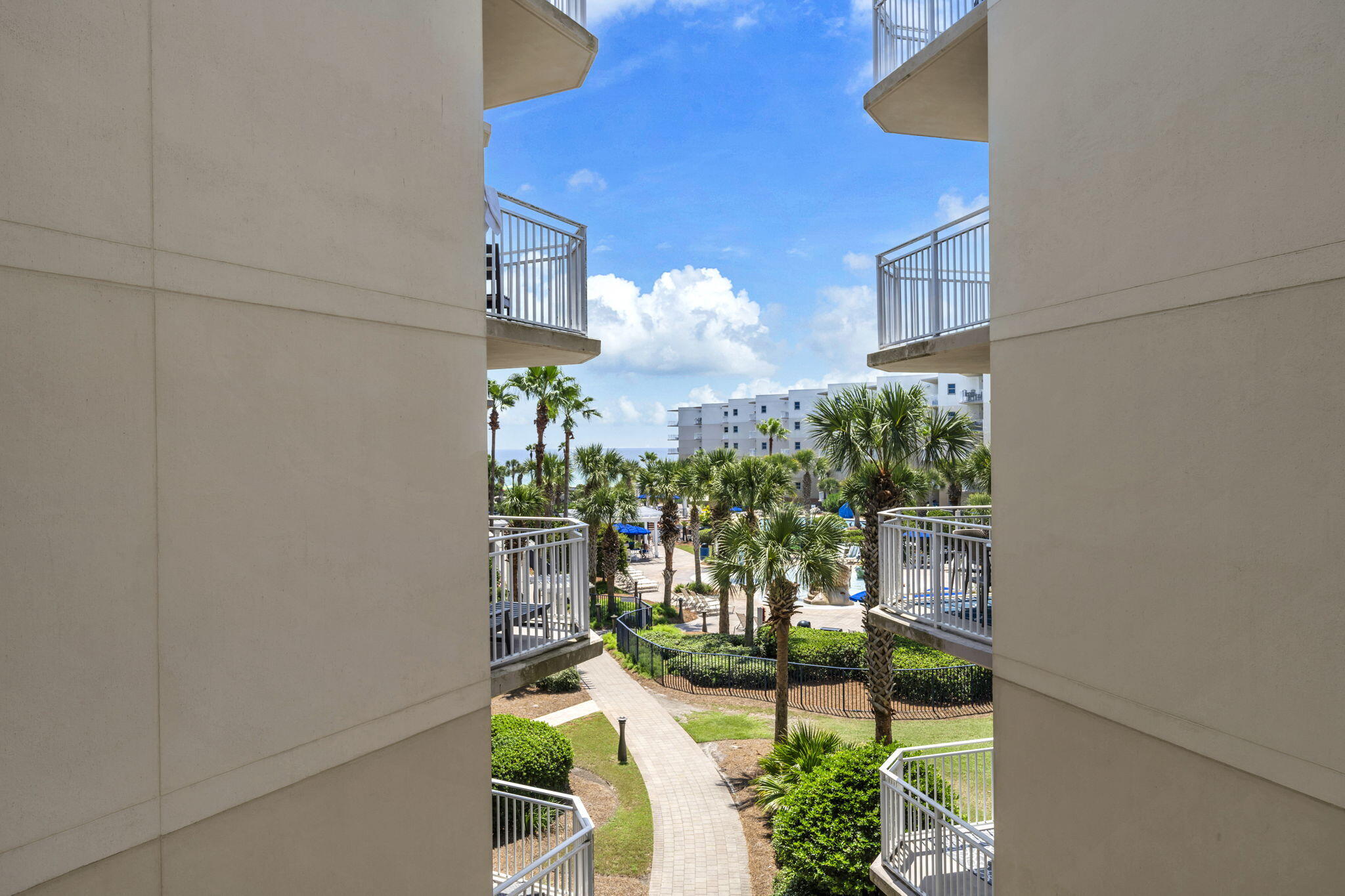 WATERSCAPE UNIT A430 - Residential
