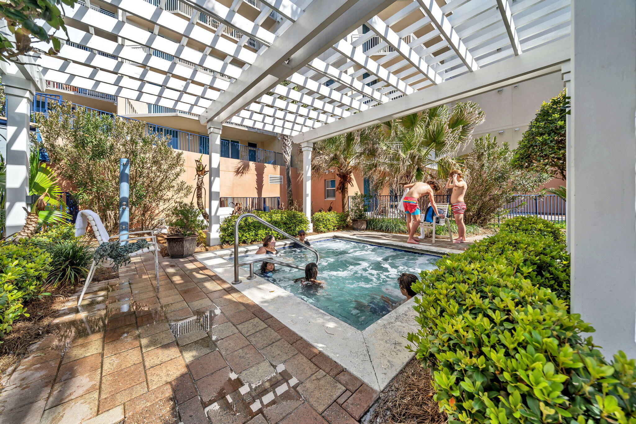 WATERSCAPE UNIT A430 - Residential