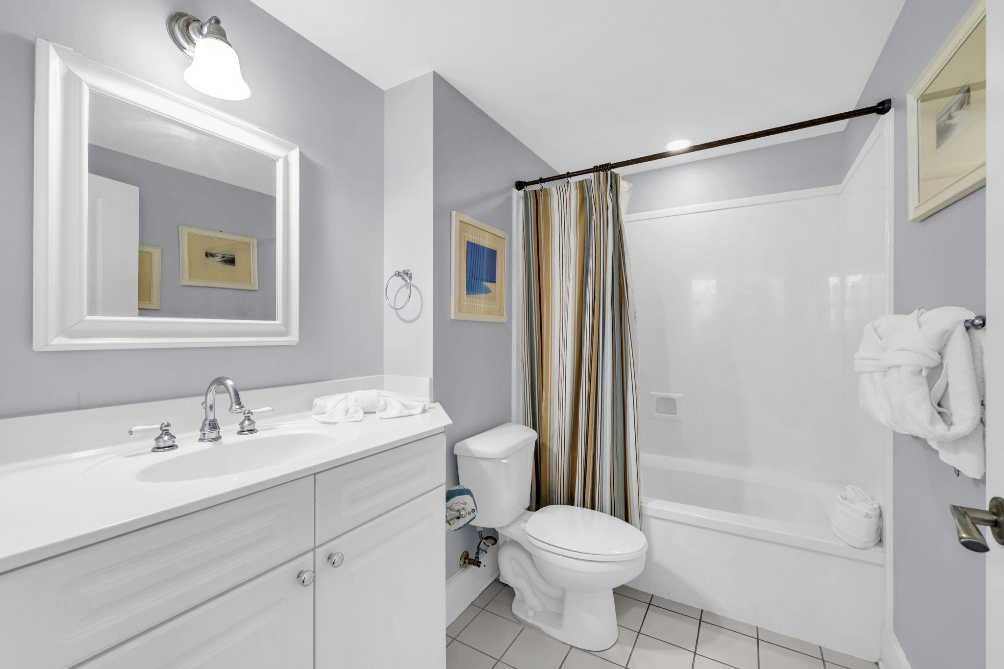 WATERSCAPE UNIT A430 - Residential