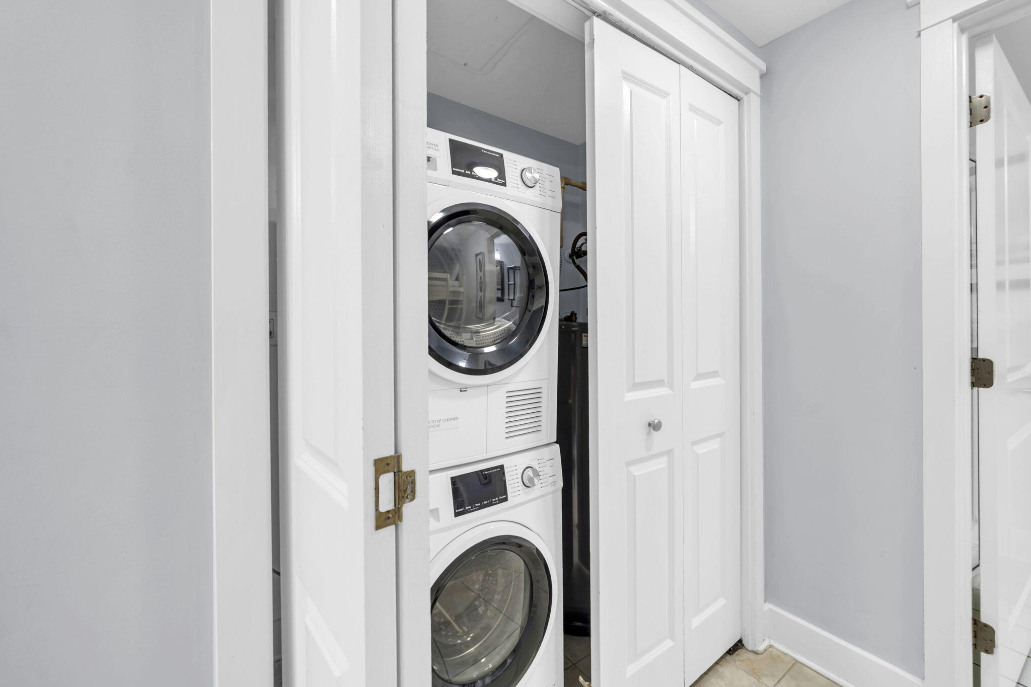 WATERSCAPE UNIT A430 - Residential
