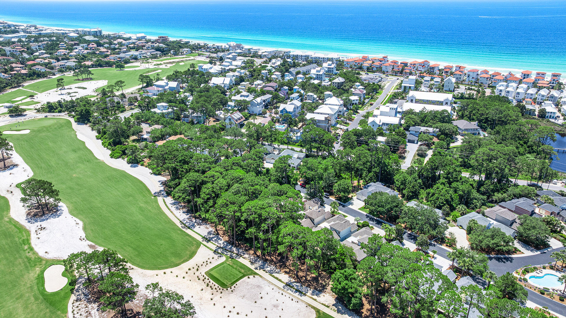 FAIRWAY VILLAS - Residential