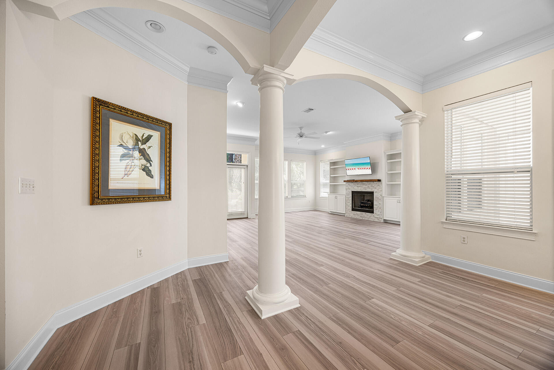 FAIRWAY VILLAS - Residential