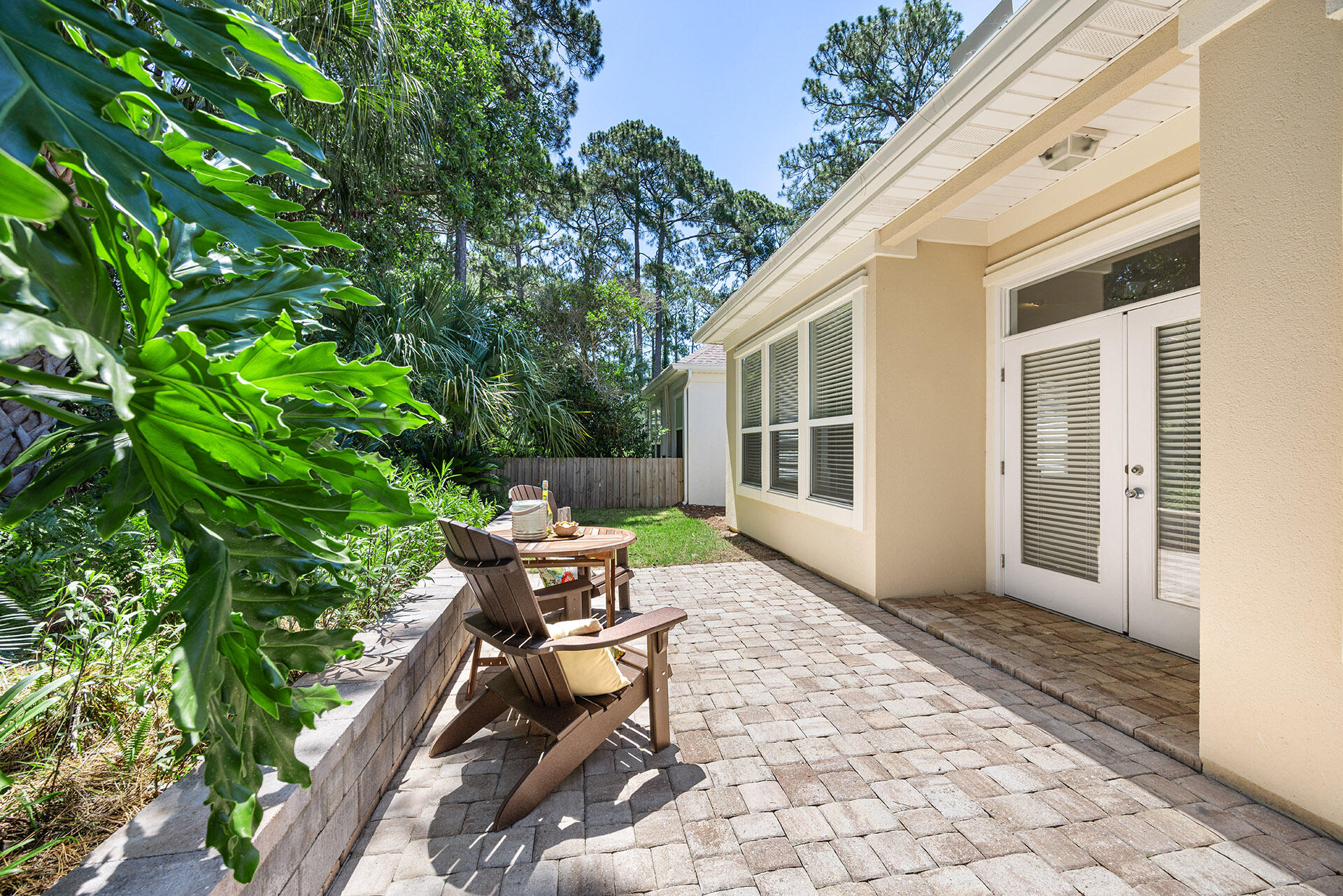 FAIRWAY VILLAS - Residential
