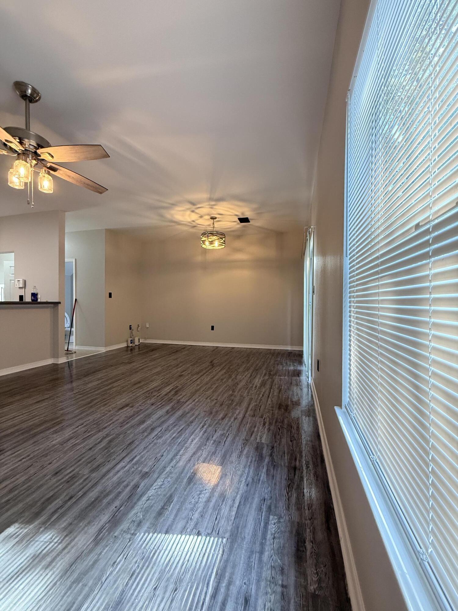 SANTA ROSA OAKS CONDOMINIUM - Residential Lease