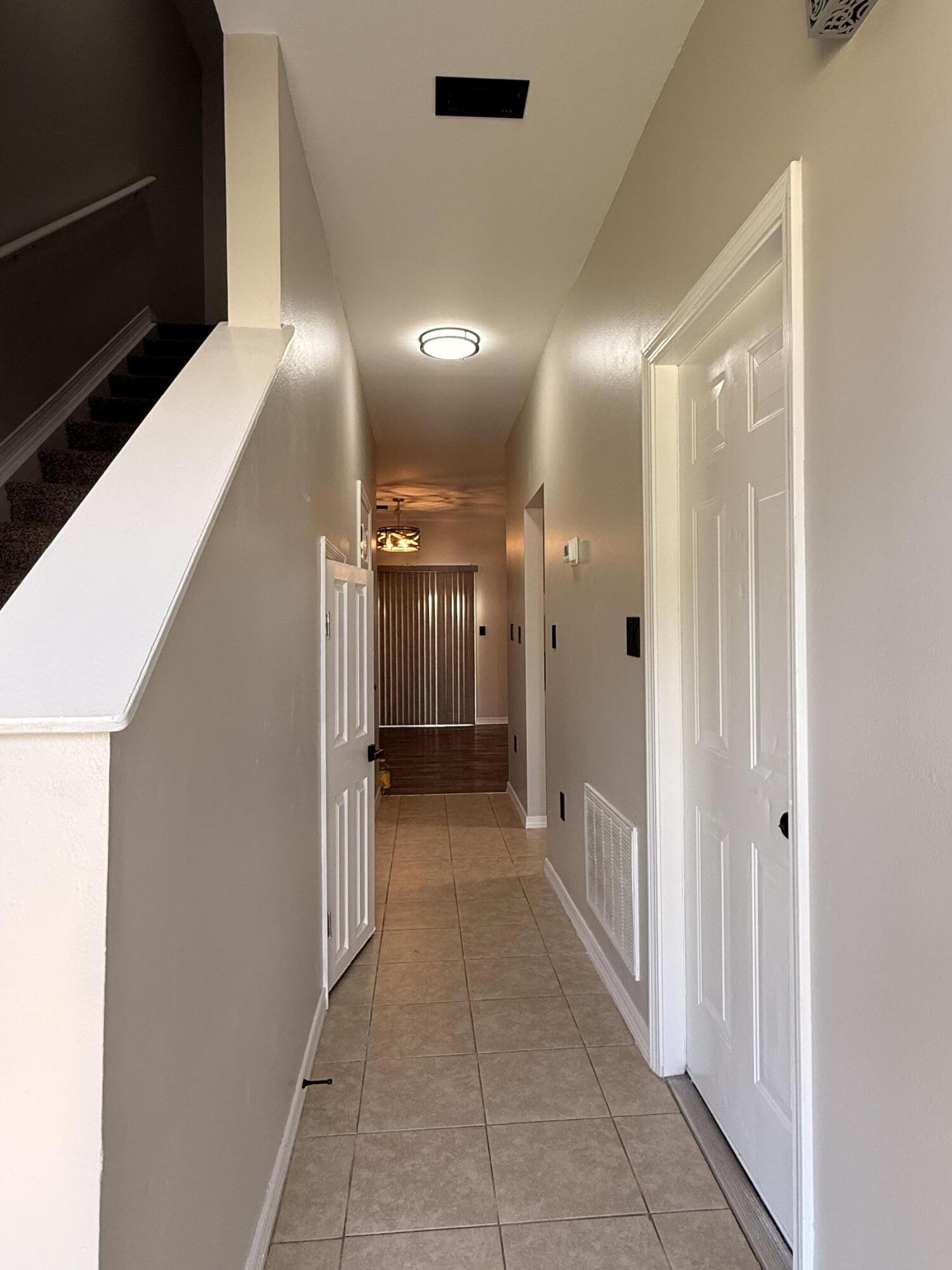 SANTA ROSA OAKS CONDOMINIUM - Residential Lease