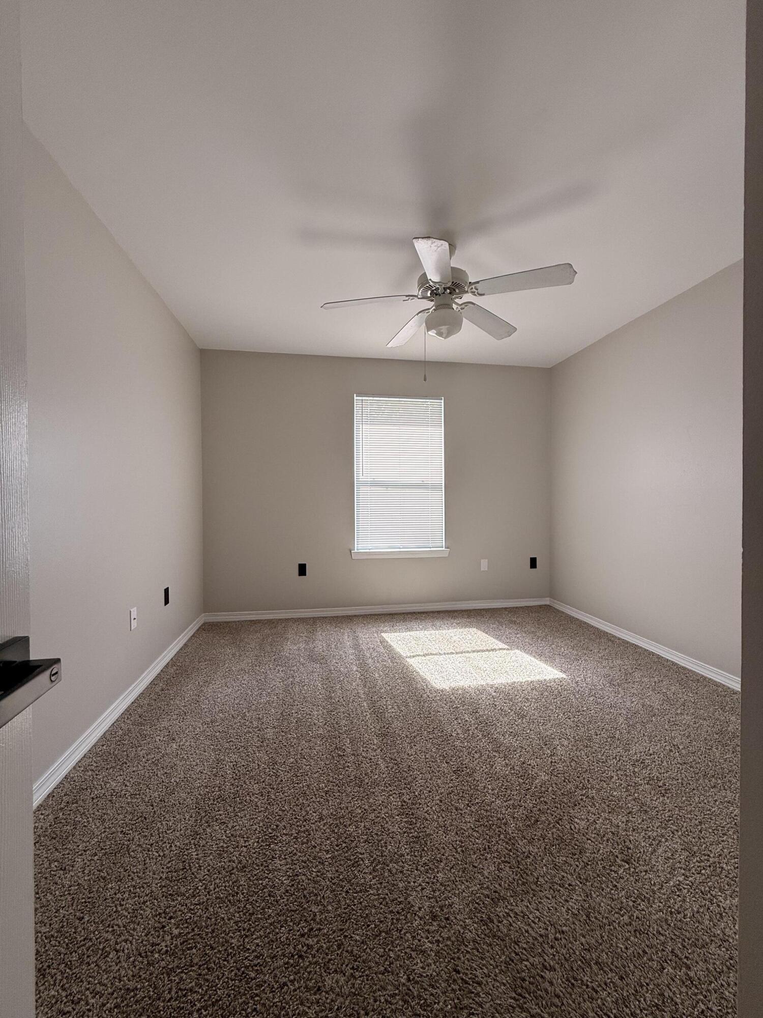 SANTA ROSA OAKS CONDOMINIUM - Residential Lease