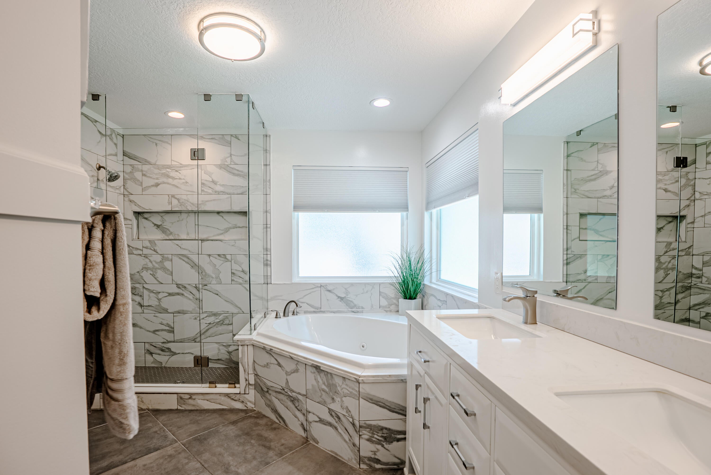 GRAND LAGOON SHORES UNIT 09 - Residential