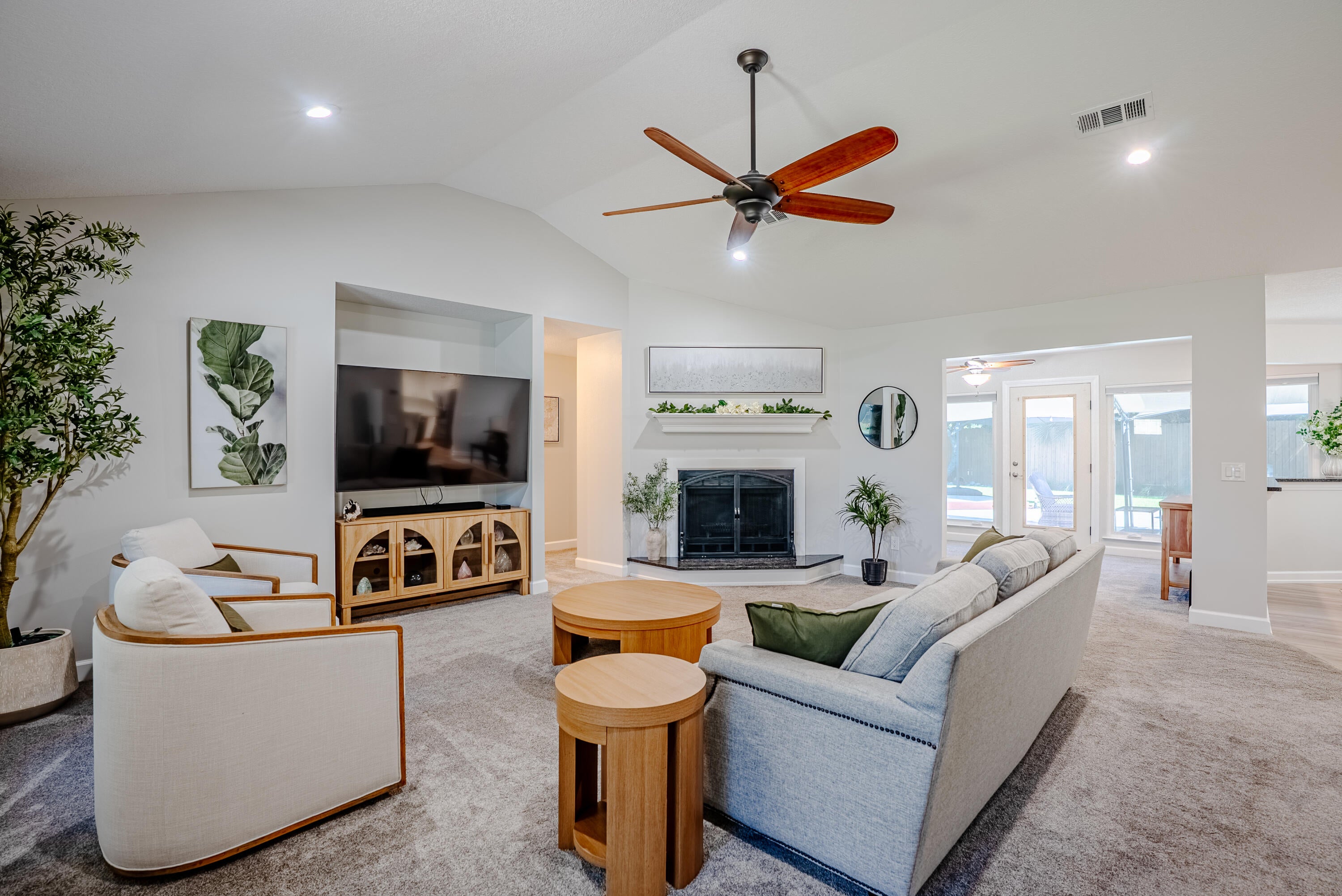 GRAND LAGOON SHORES UNIT 09 - Residential