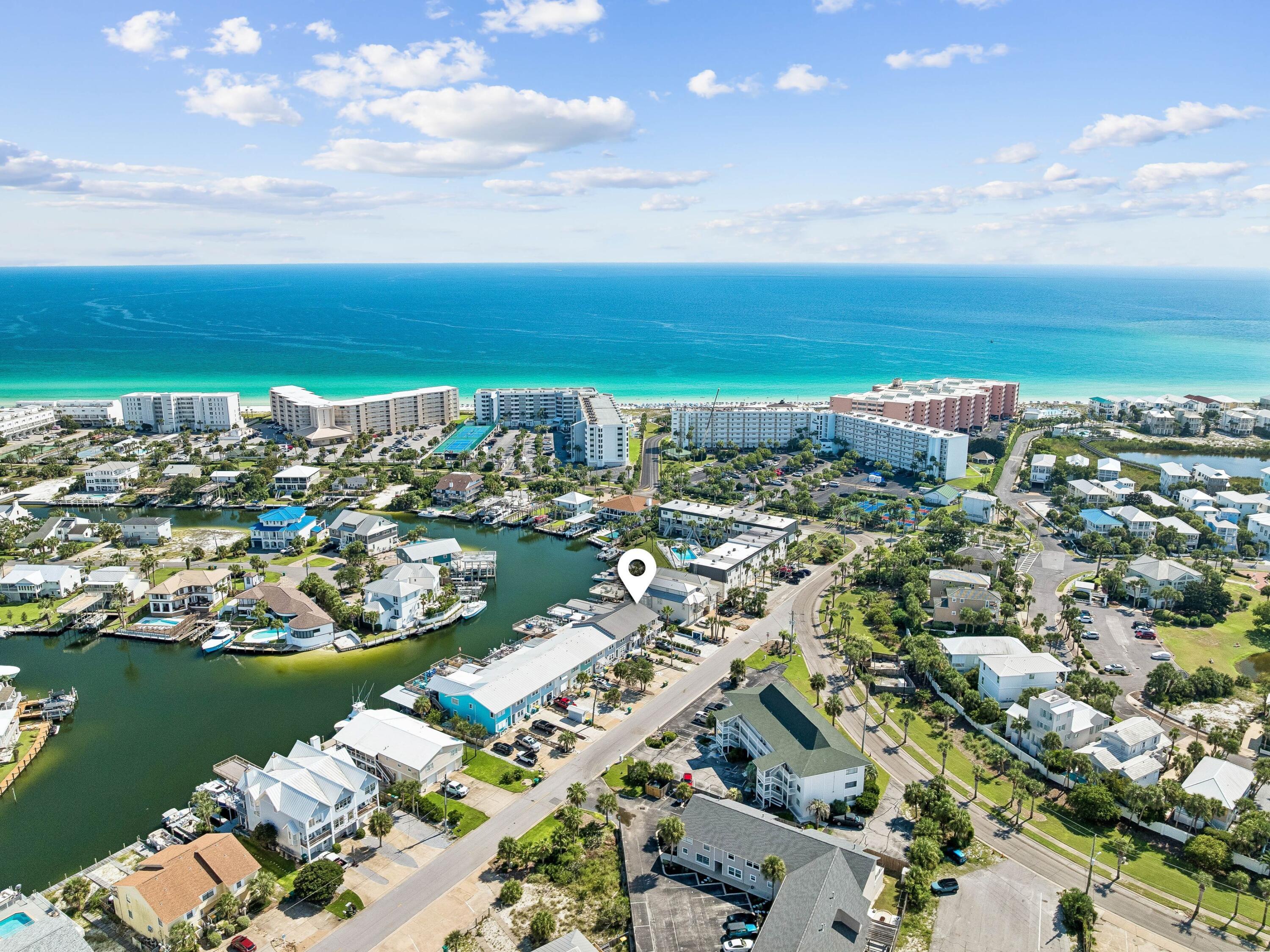 HOLIDAY ISLE - Residential