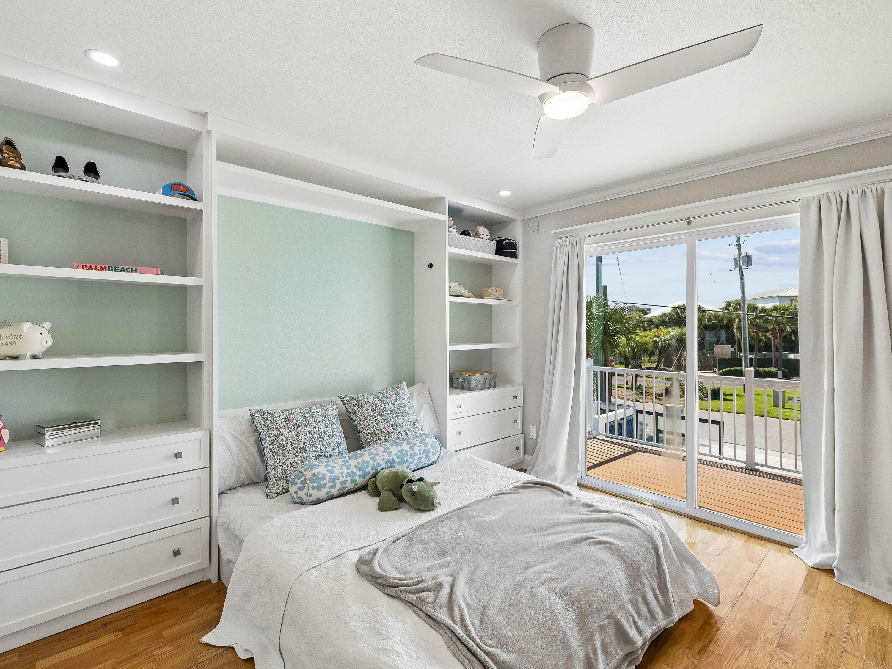 HOLIDAY ISLE - Residential