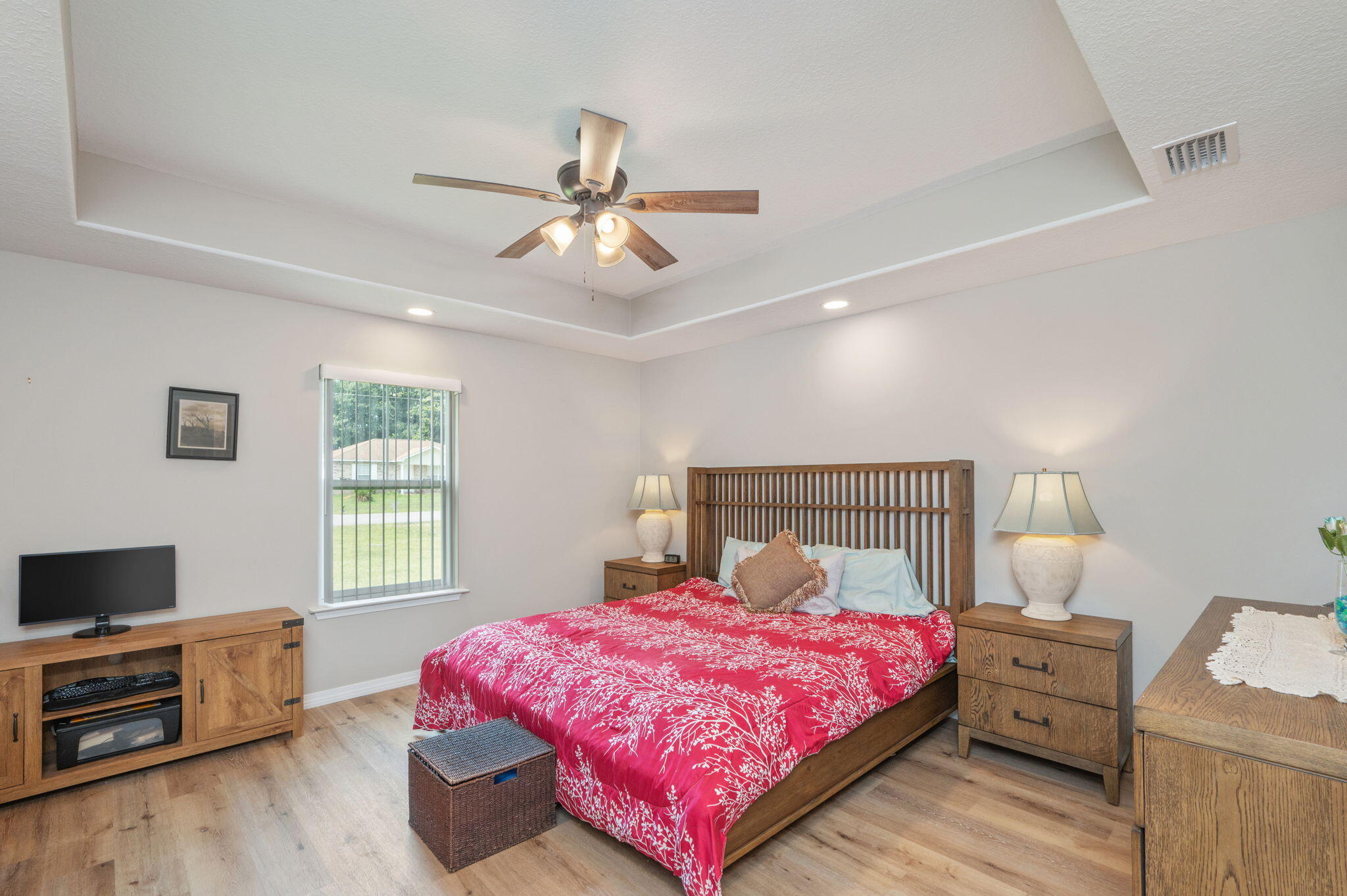 OAKWOOD LAKES ESTATES - Residential