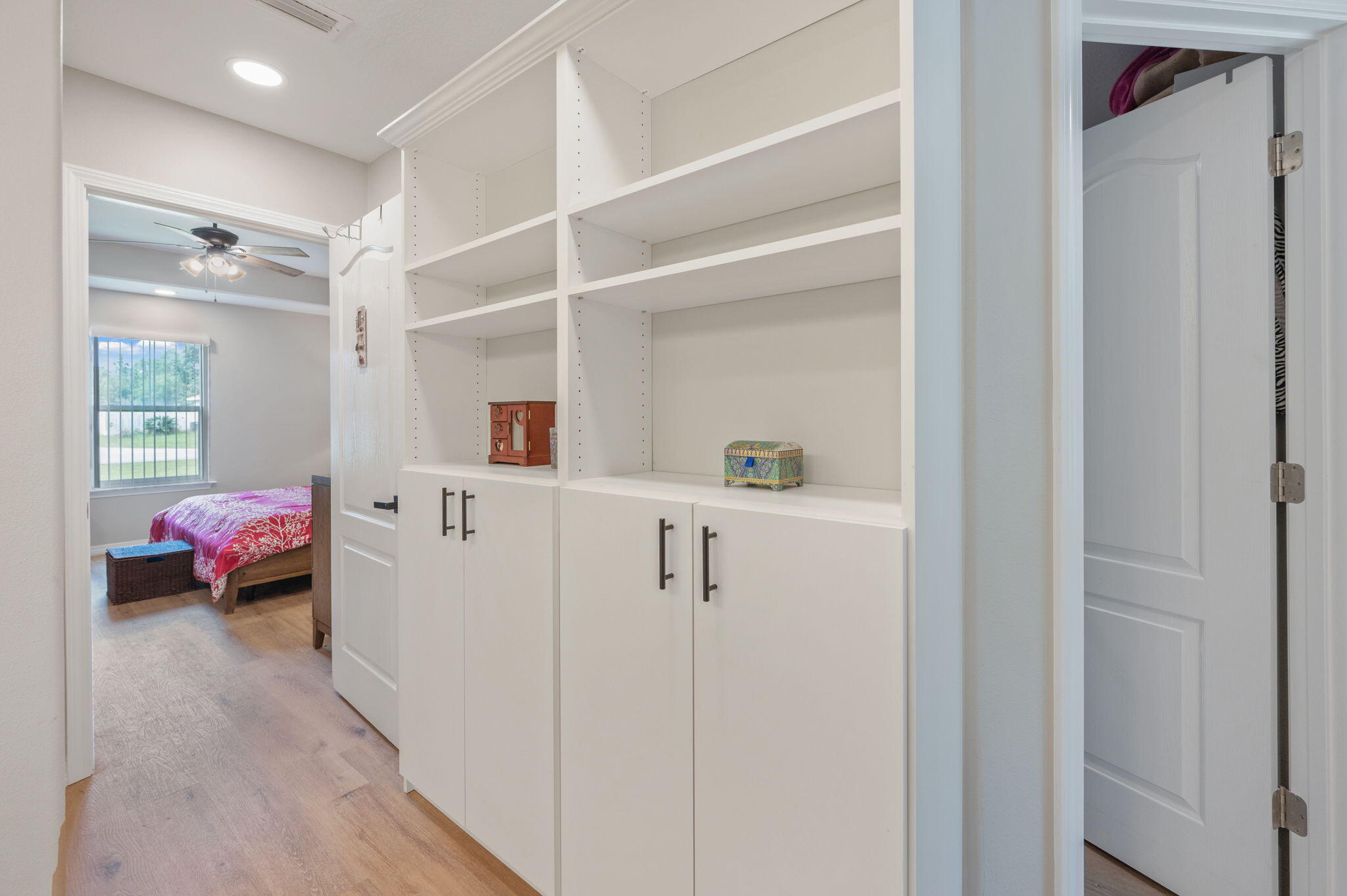 OAKWOOD LAKES ESTATES - Residential