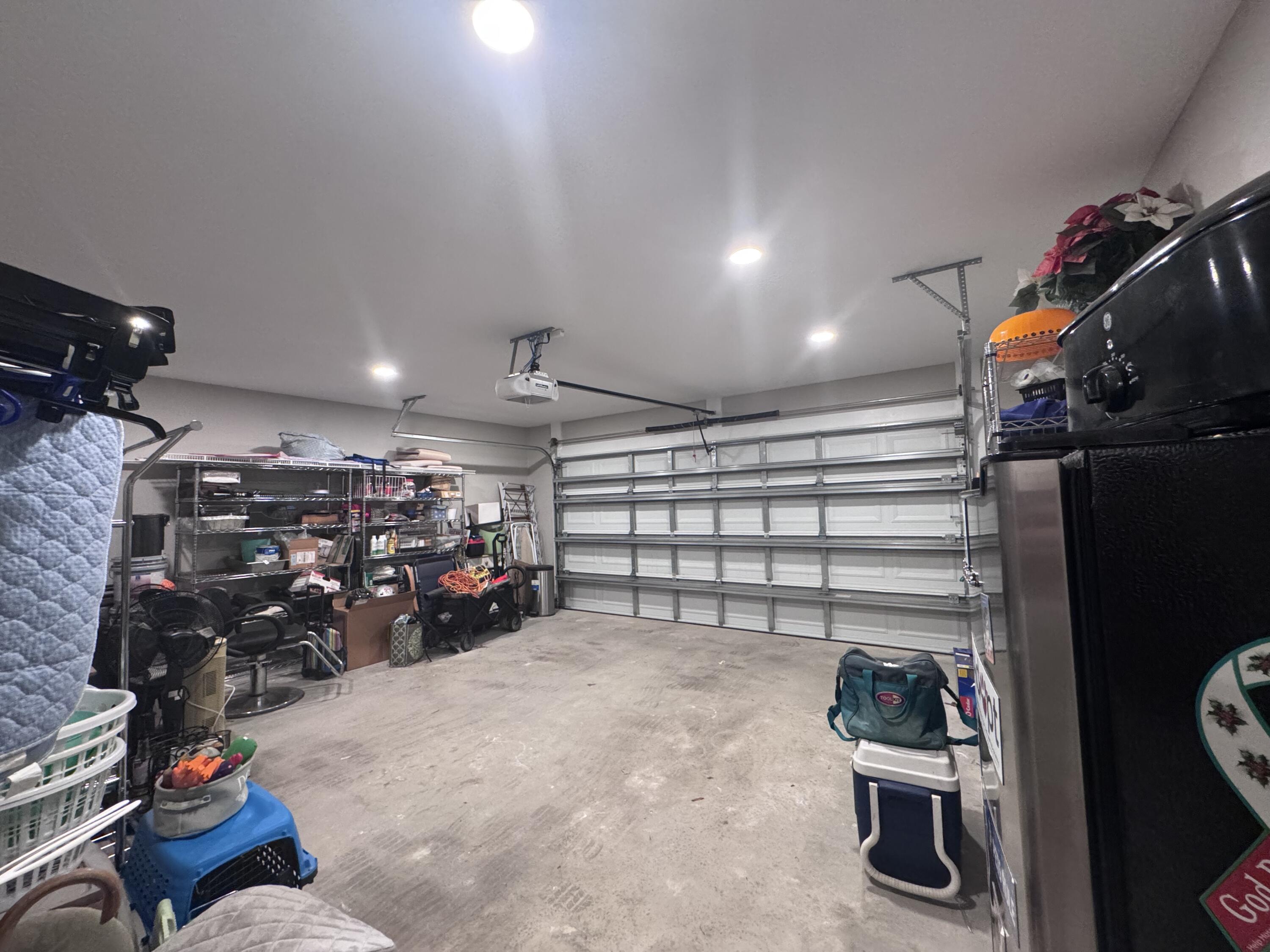 OAKWOOD LAKES ESTATES - Residential