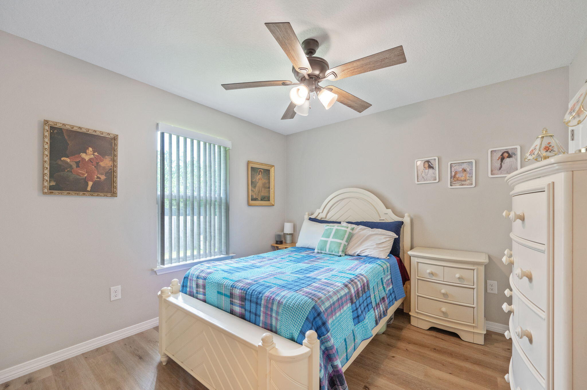 OAKWOOD LAKES ESTATES - Residential