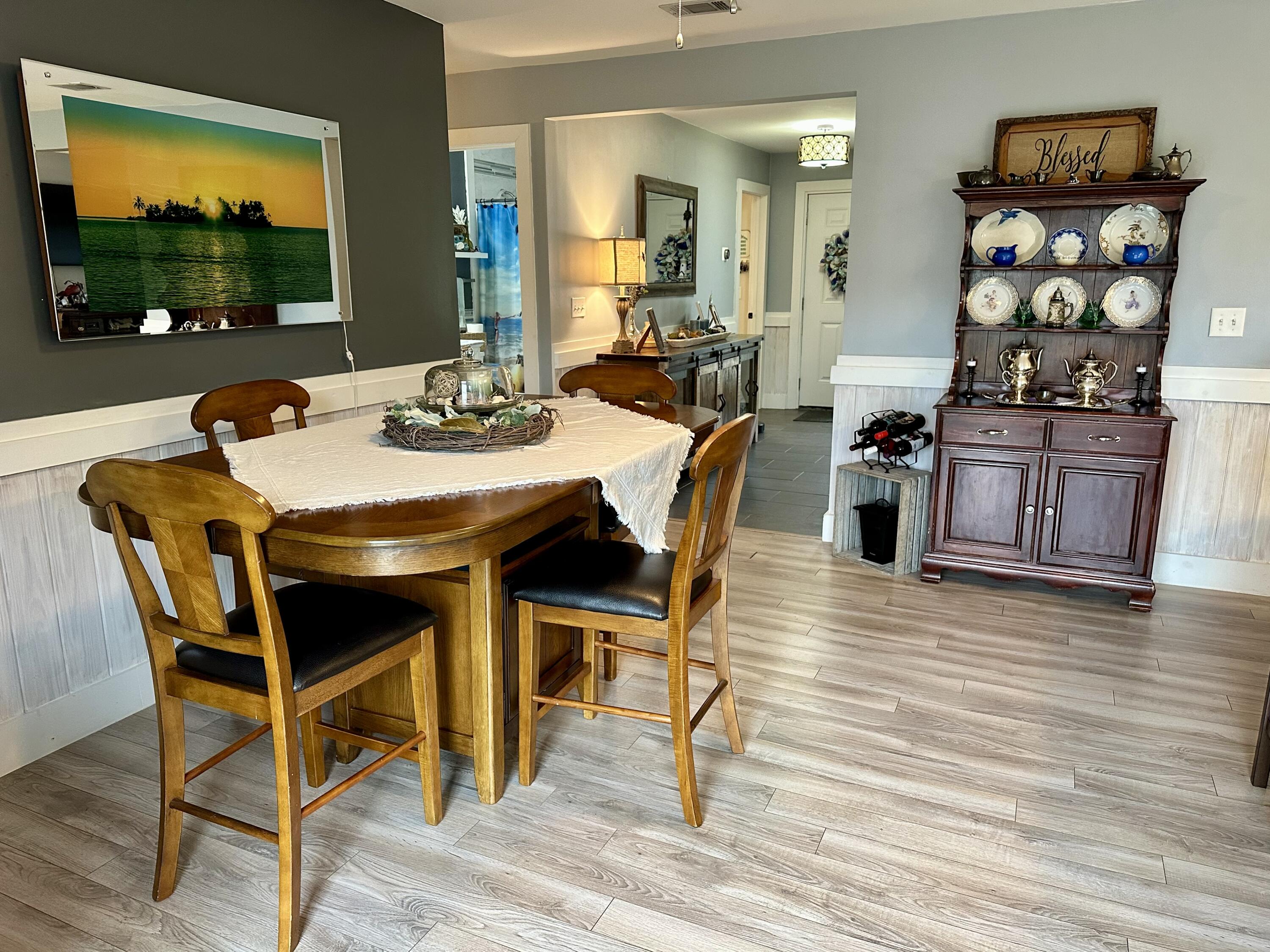 PALM ESTATES UNIT 2 - Residential