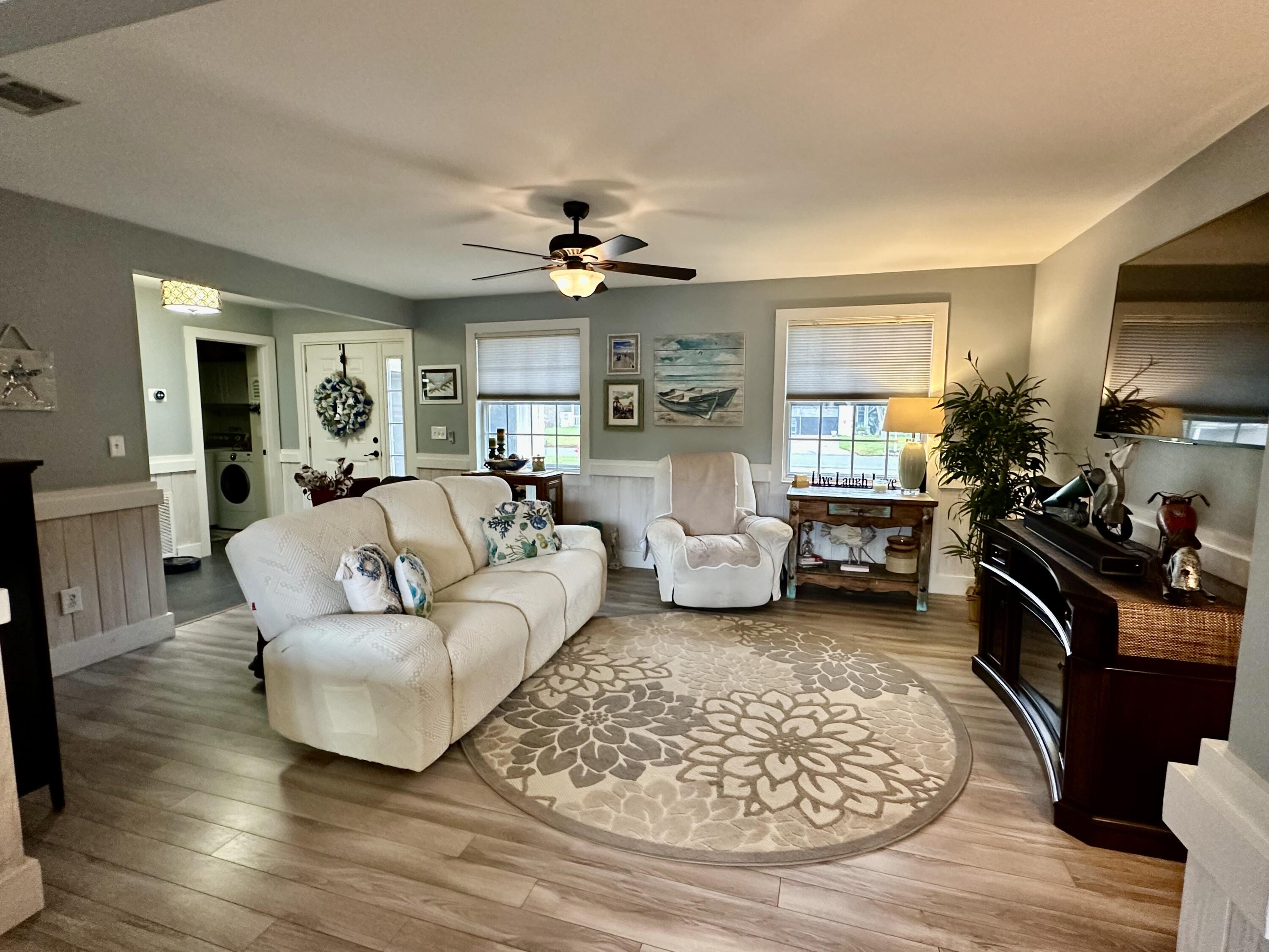 PALM ESTATES UNIT 2 - Residential