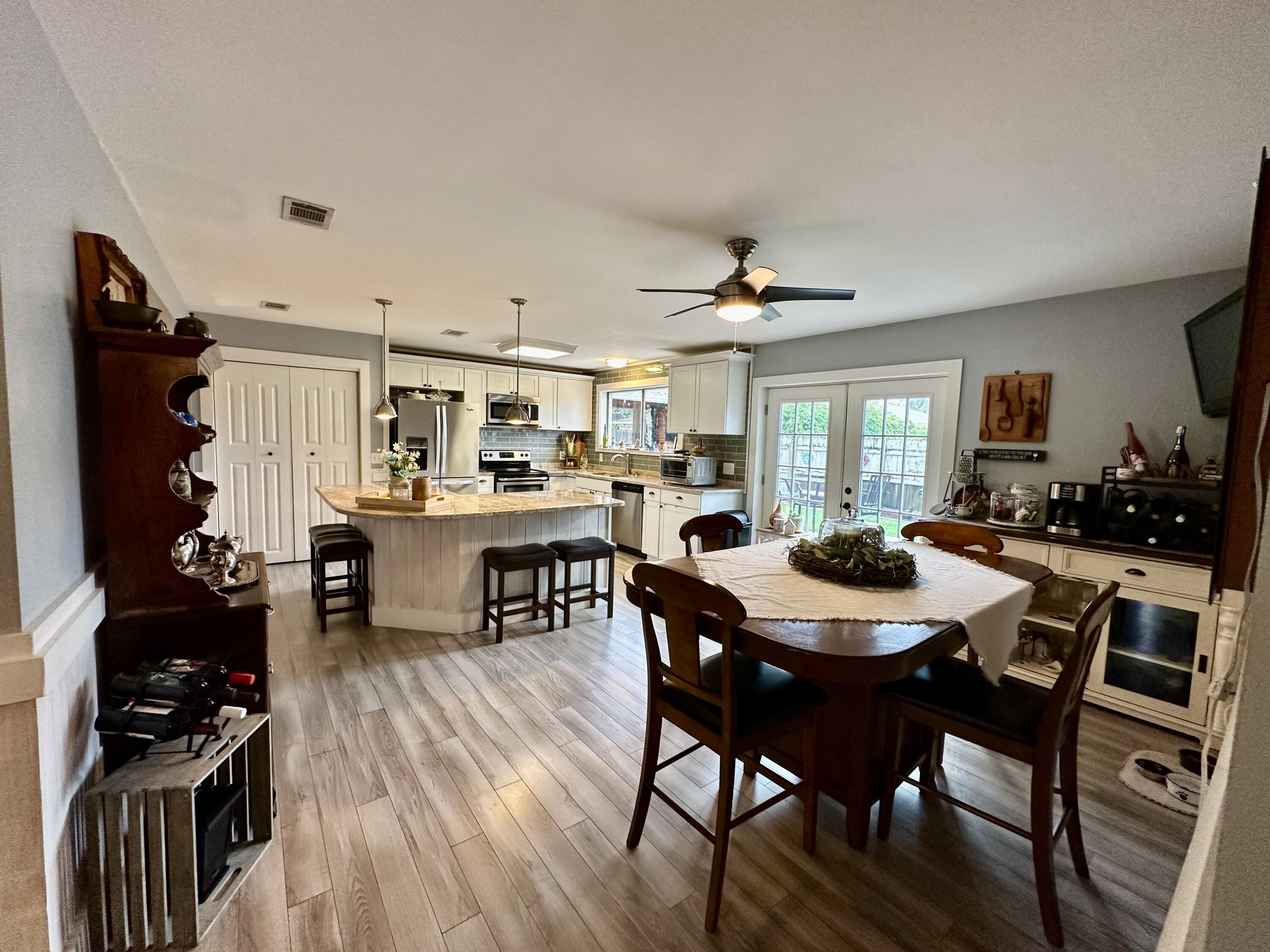 PALM ESTATES UNIT 2 - Residential