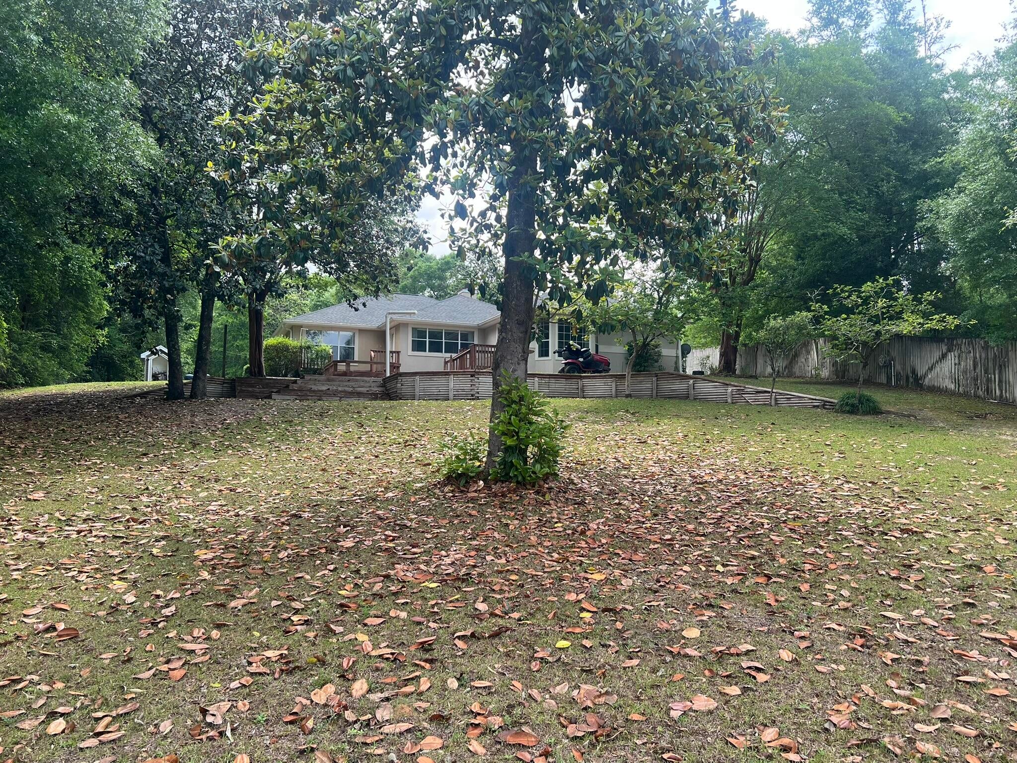 LAKE HOLLEY ESTATES - Residential Lease