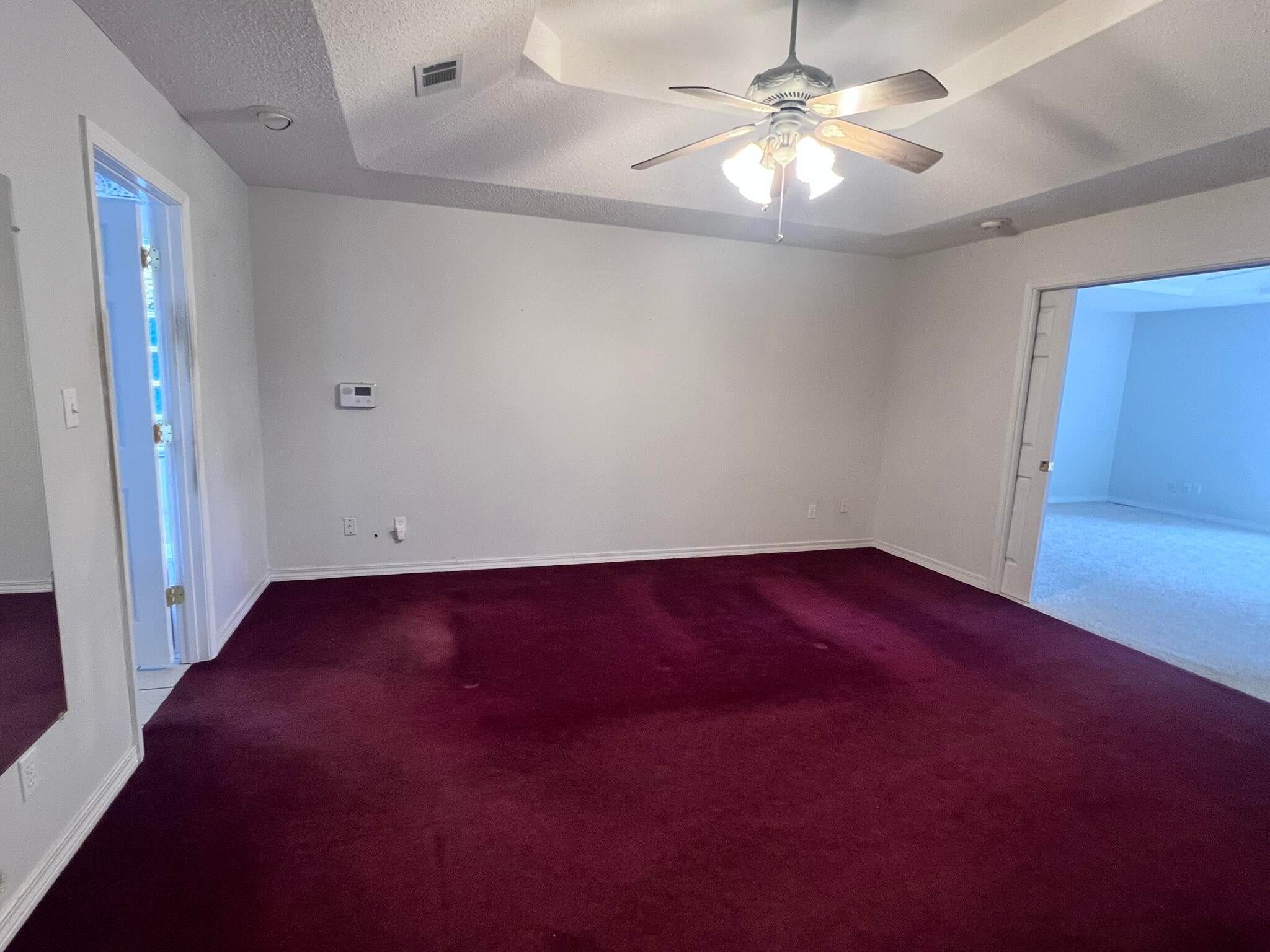 LAKE HOLLEY ESTATES - Residential Lease