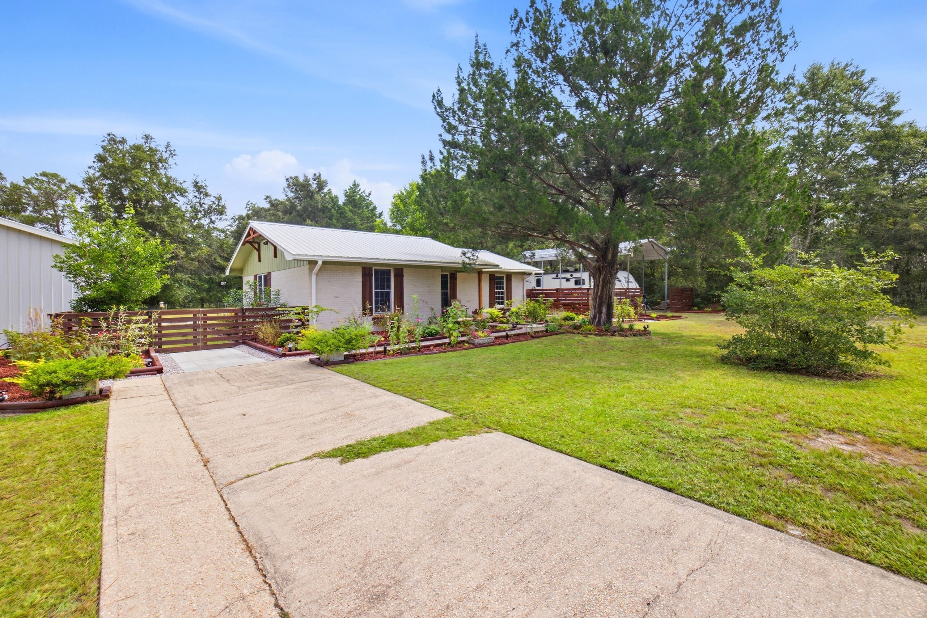LAKE JUNIPER ESTATES UNIT 3 - Residential