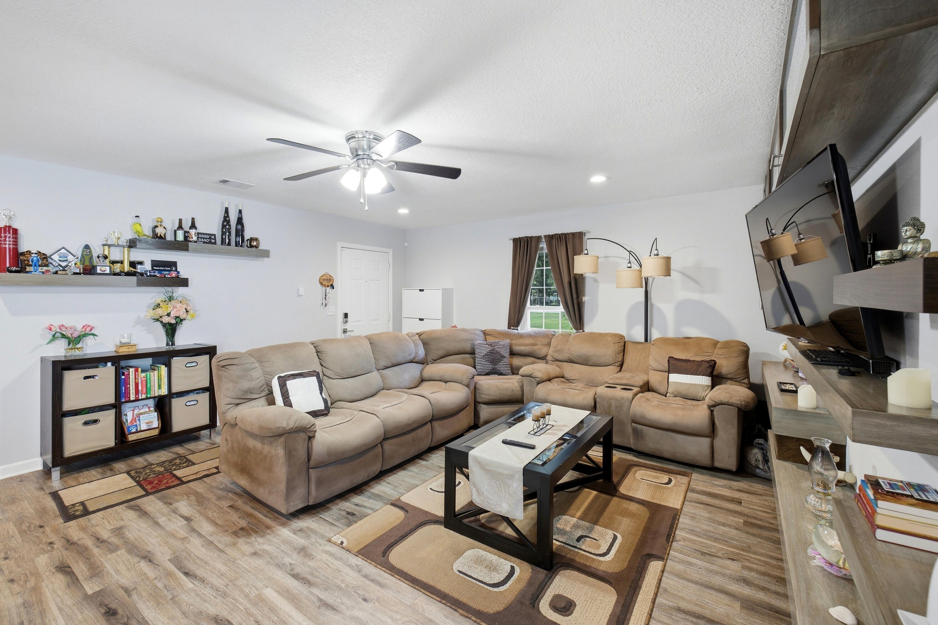 LAKE JUNIPER ESTATES UNIT 3 - Residential
