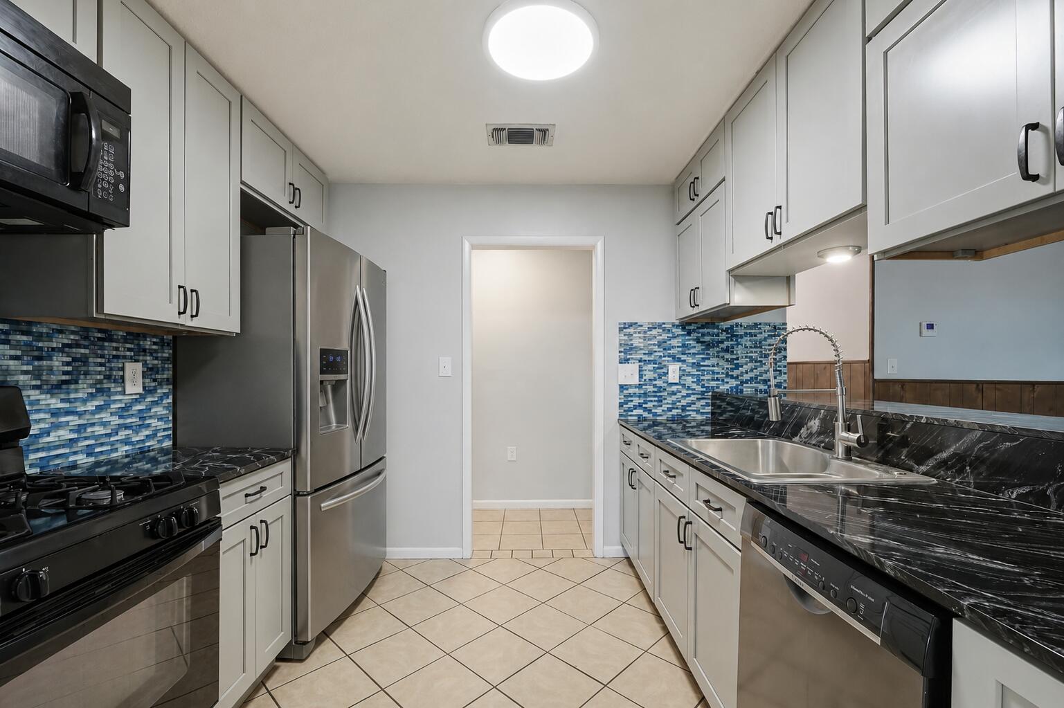 PALM ESTATES UNIT 1 - Residential