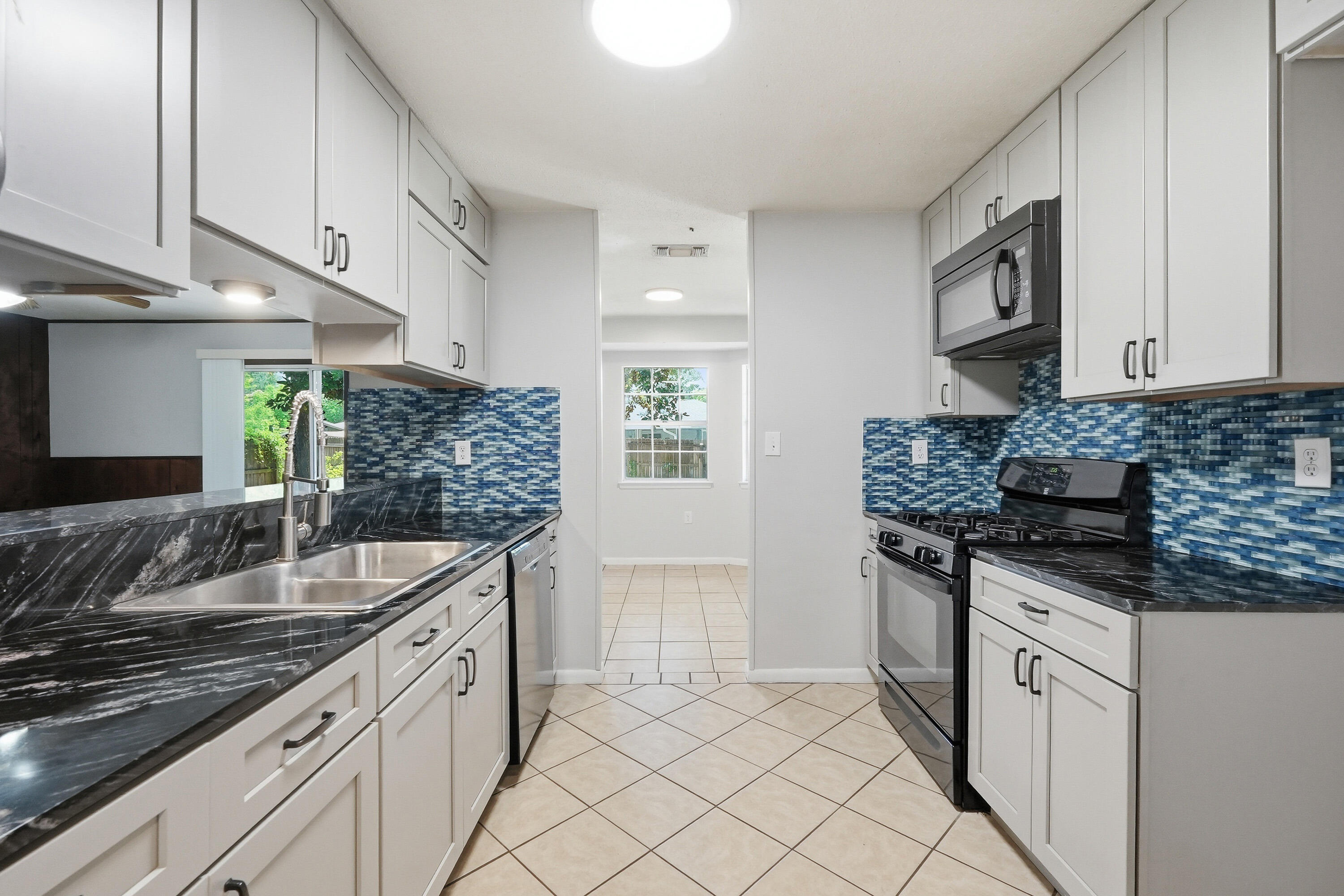 PALM ESTATES UNIT 1 - Residential