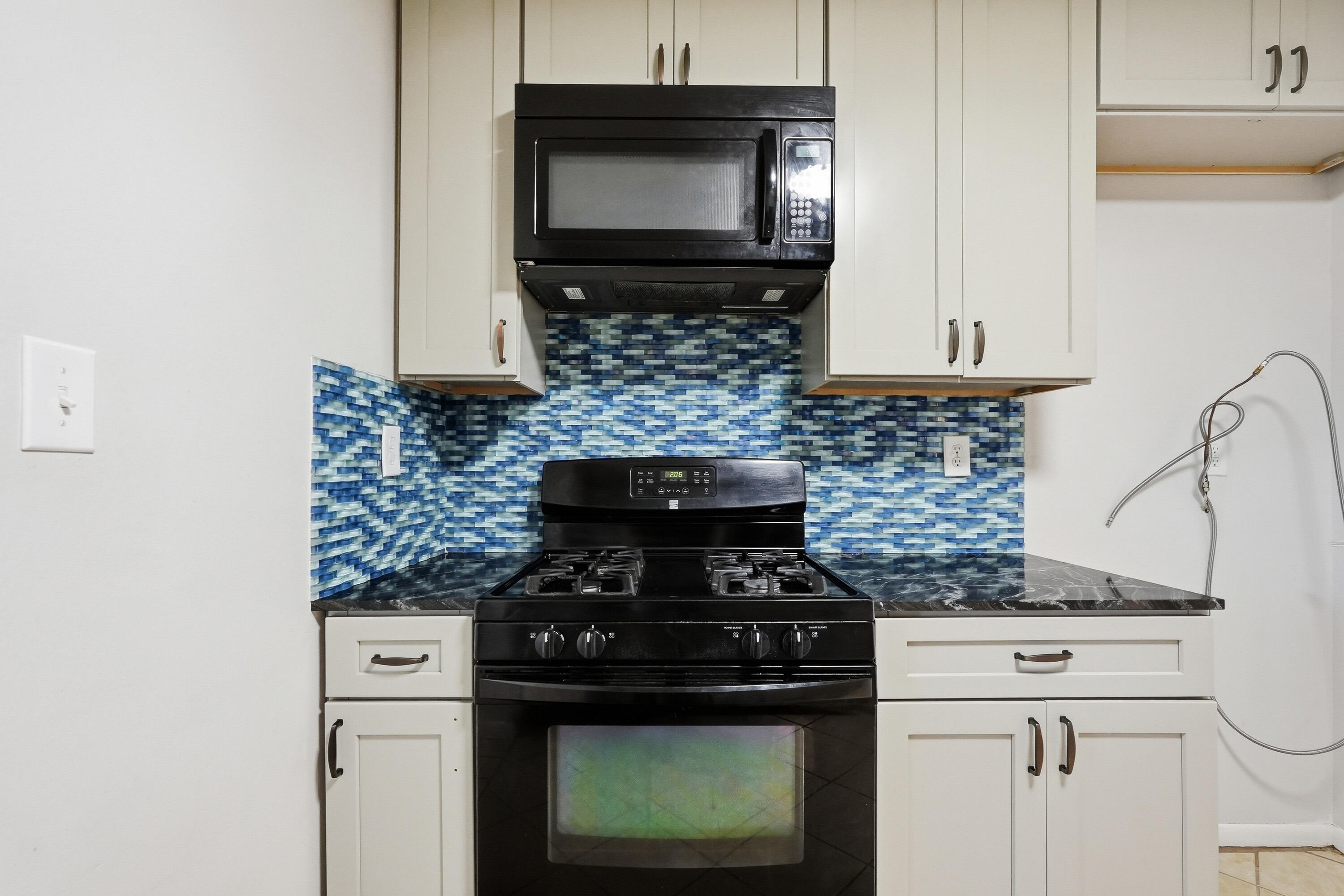 PALM ESTATES UNIT 1 - Residential