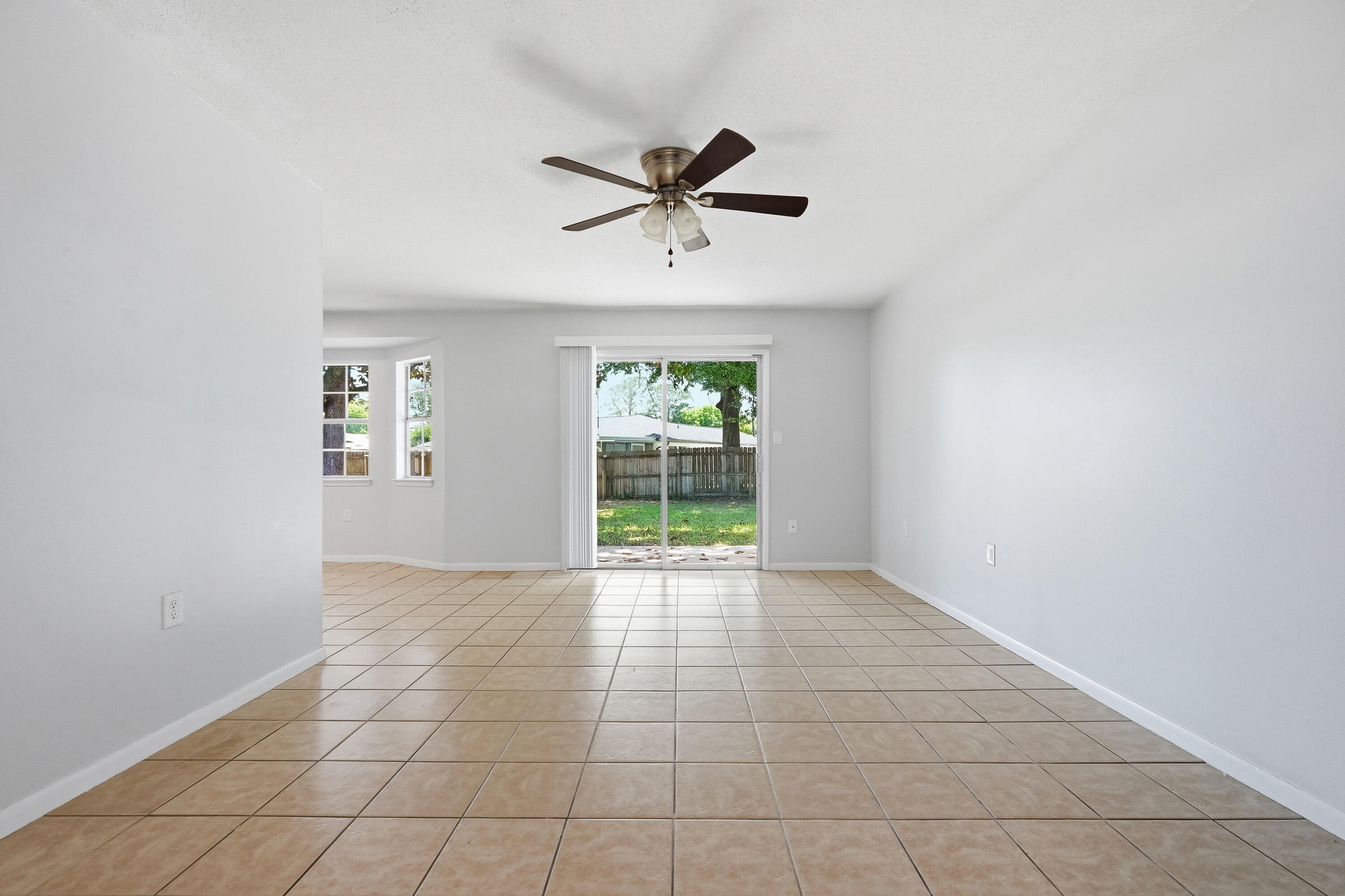 PALM ESTATES UNIT 1 - Residential