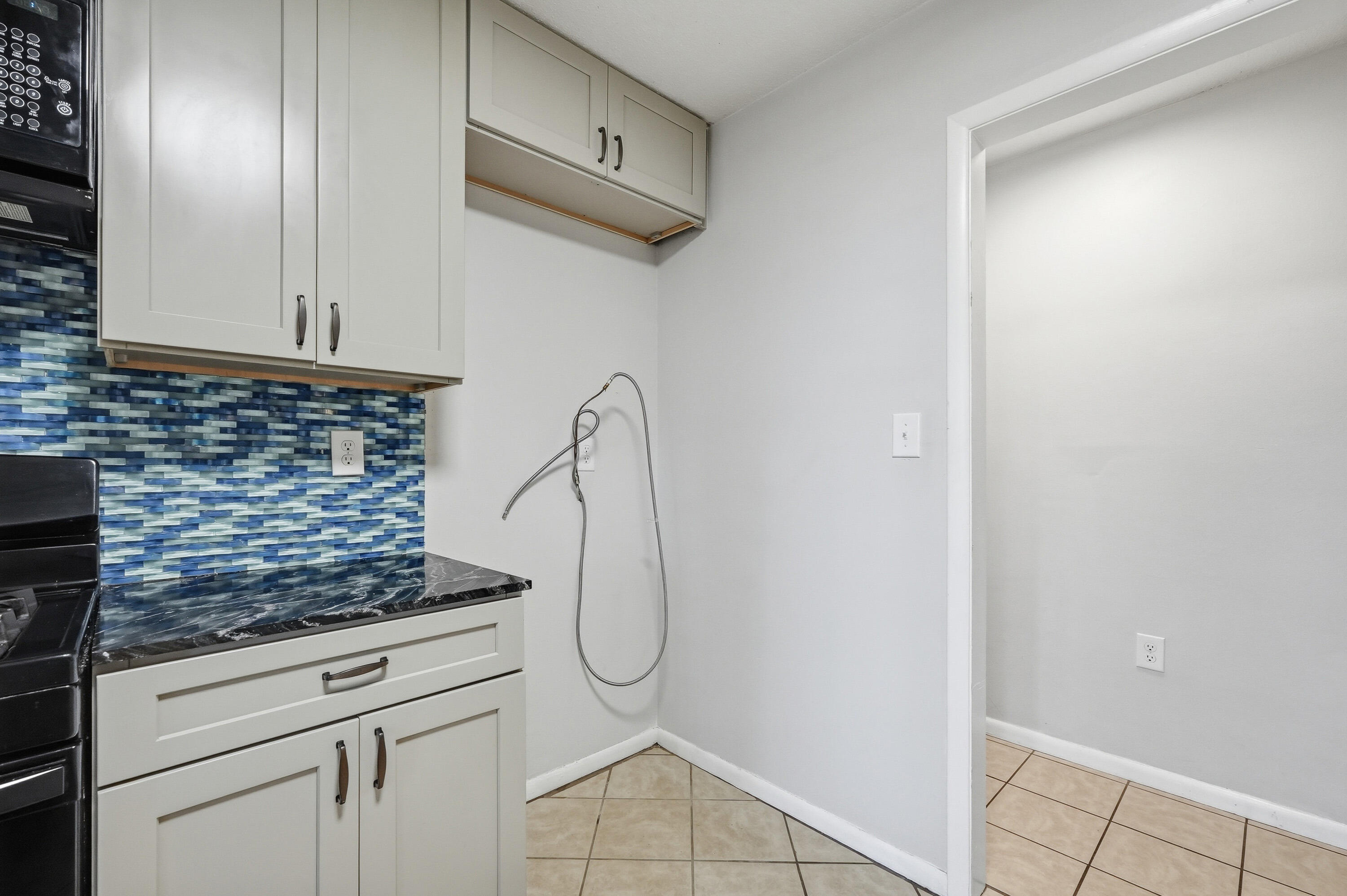 PALM ESTATES UNIT 1 - Residential