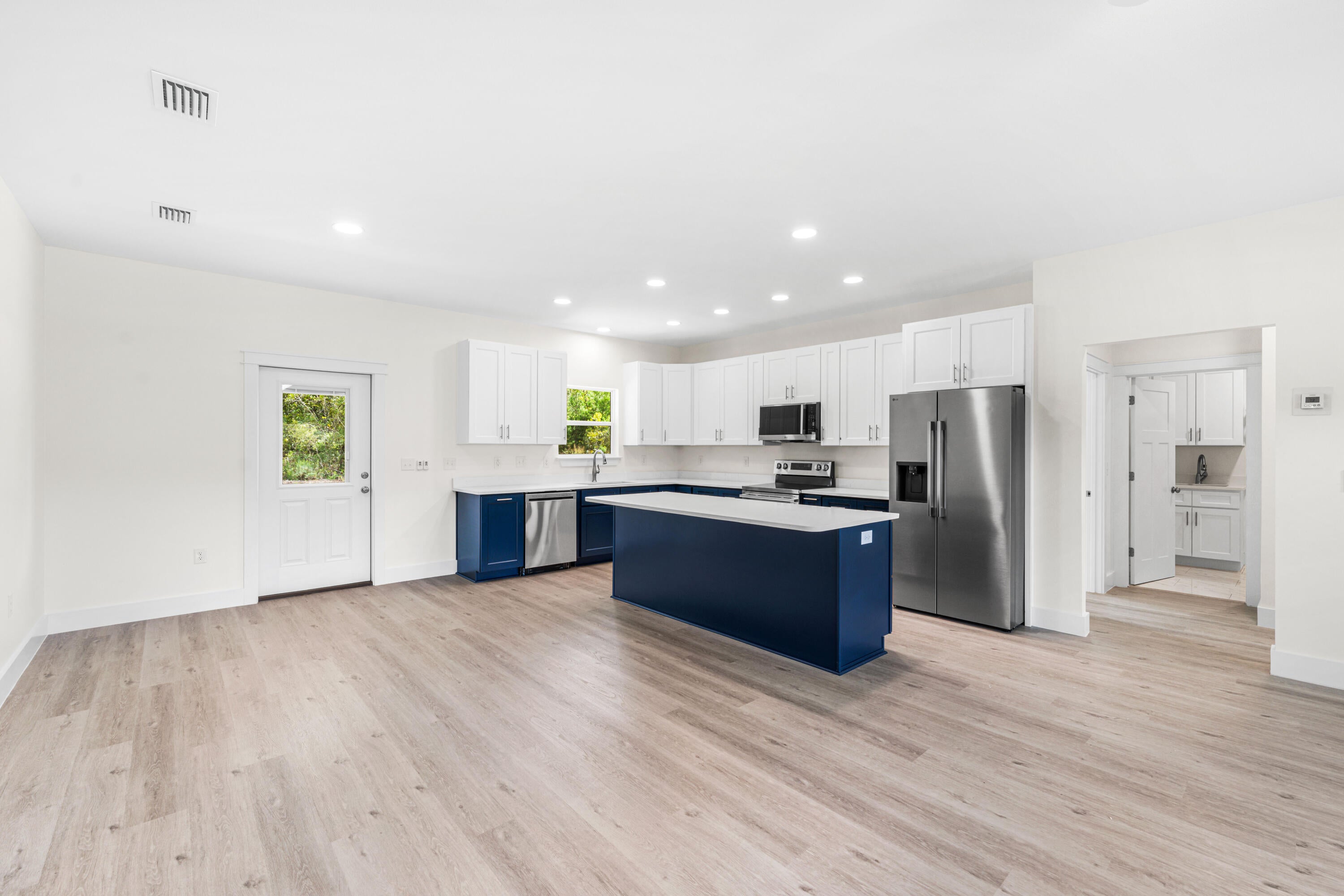 THE PINES - Residential