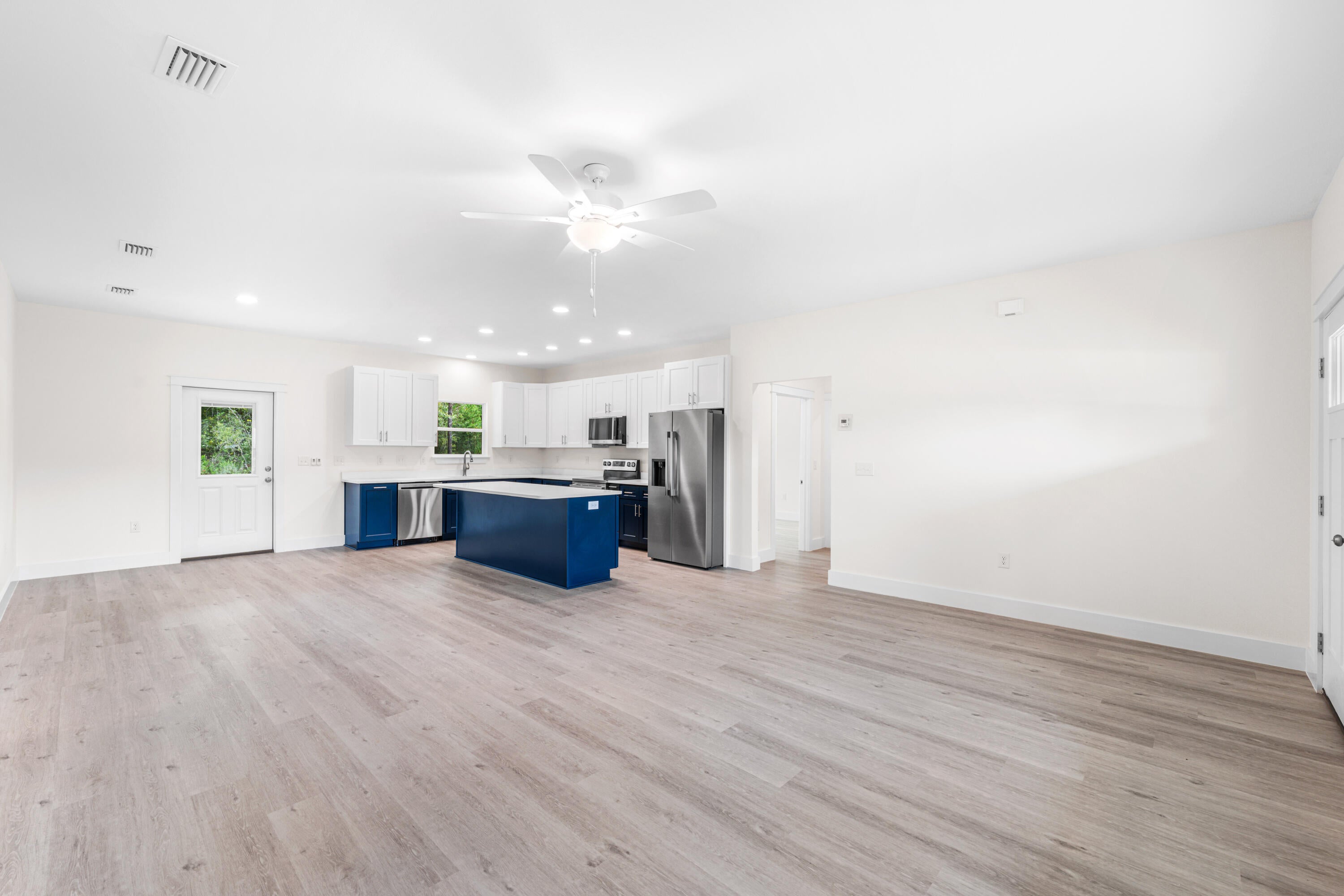 THE PINES - Residential