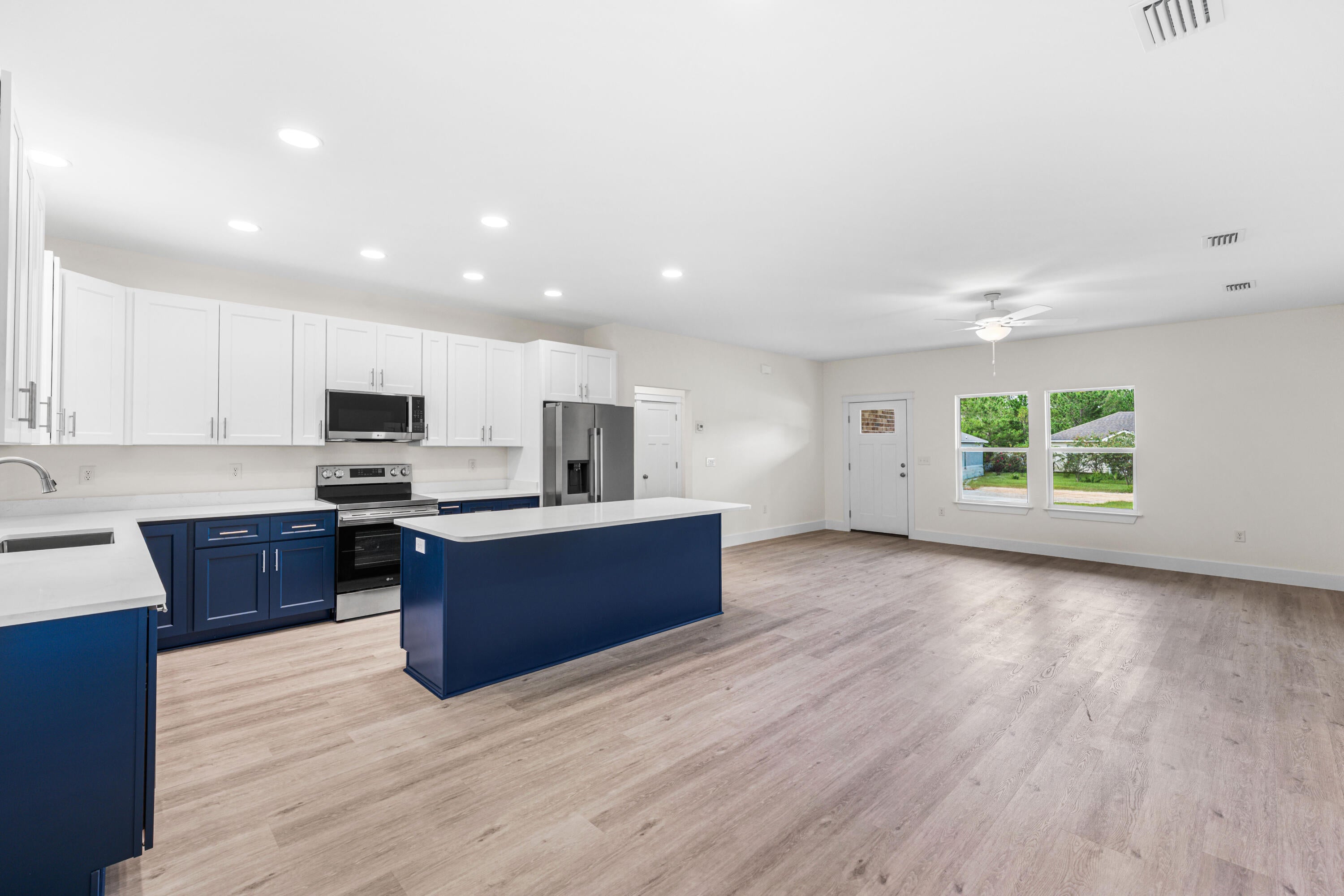 THE PINES - Residential