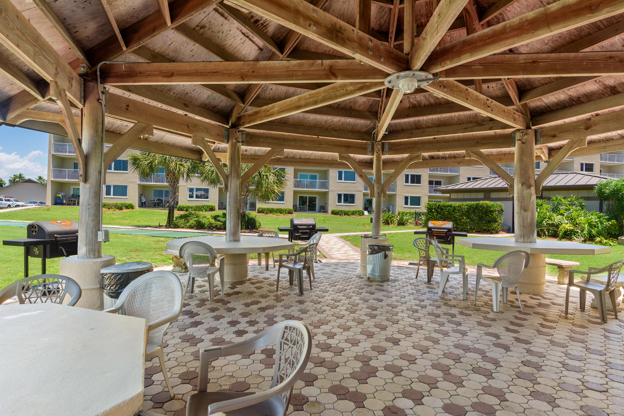 ISLANDER CONDO PH 2 - Residential