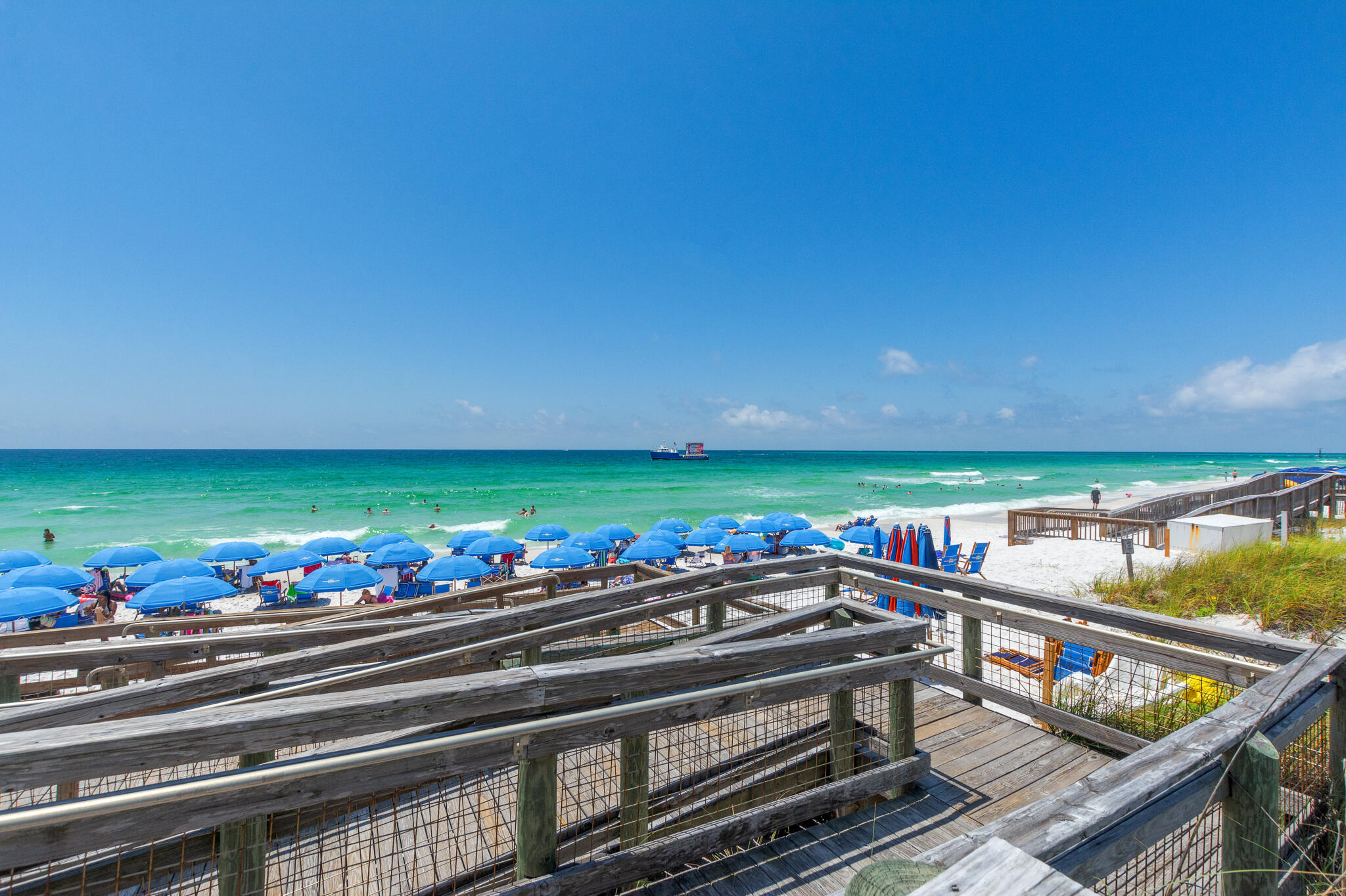 ISLANDER CONDO PH 2 - Residential