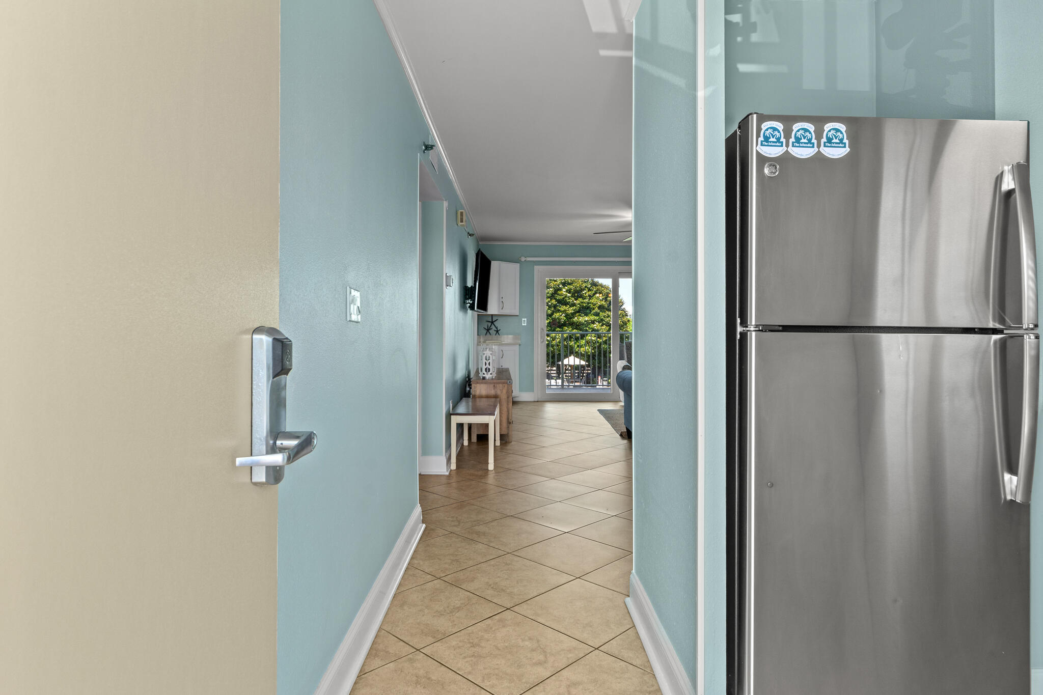 ISLANDER CONDO PH 2 - Residential