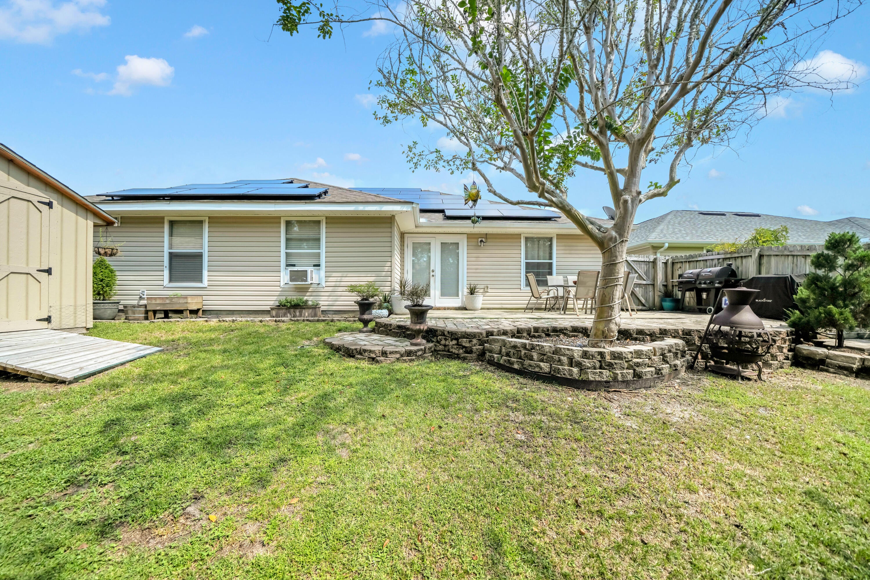 SHADOW LAKES - Residential