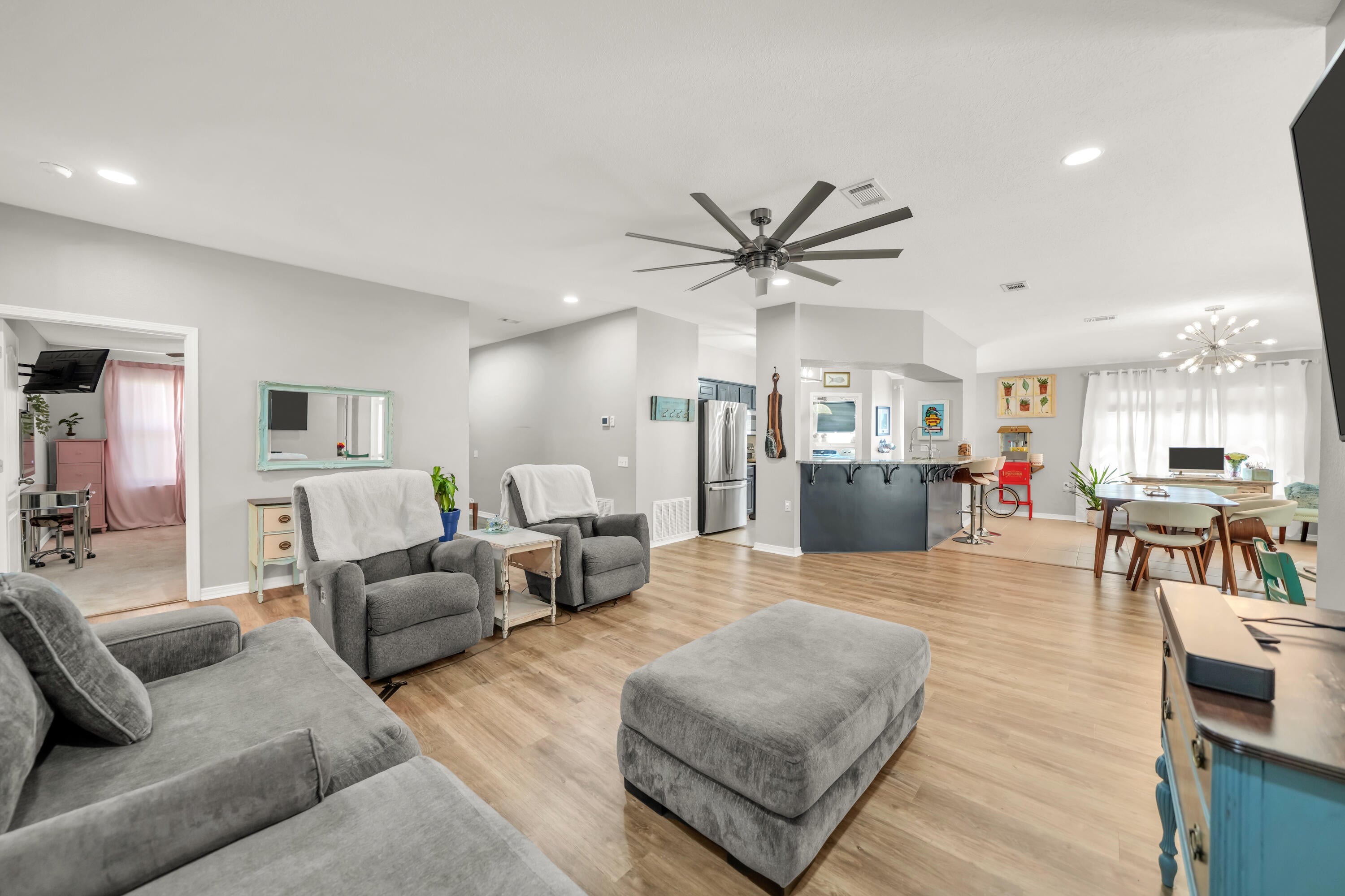 SHADOW LAKES - Residential