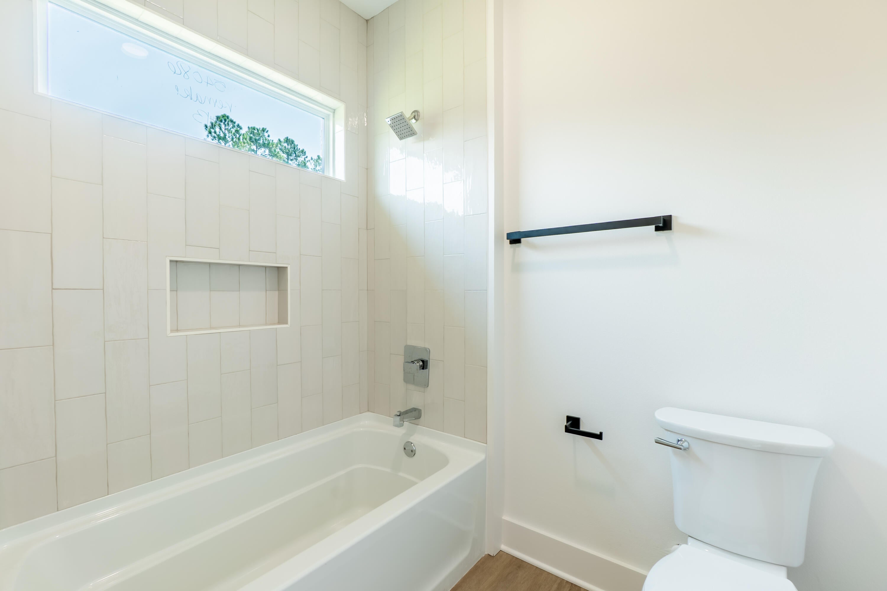 HOLLEY BY THE SEA - Residential
