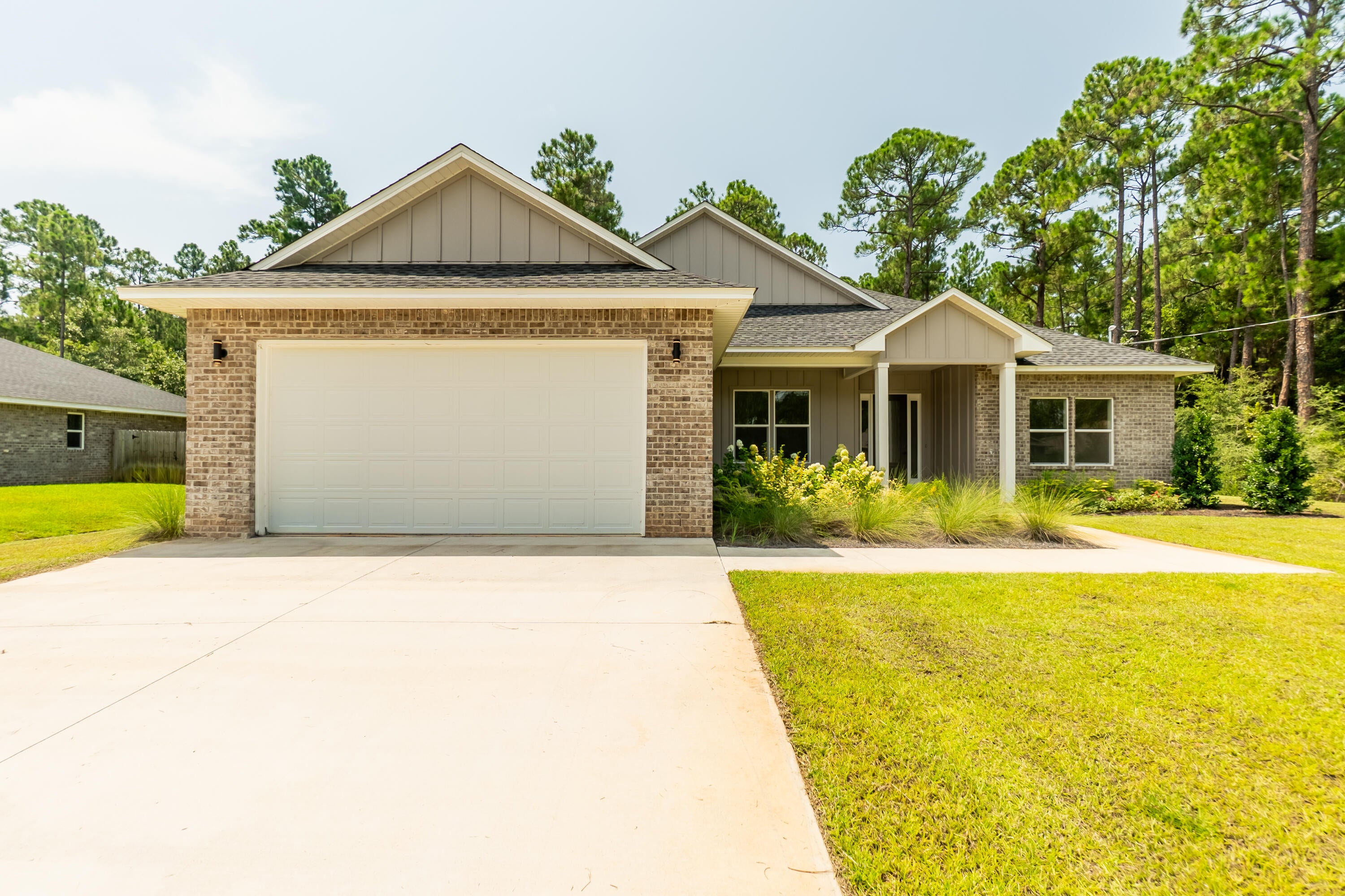 HOLLEY BY THE SEA - Residential