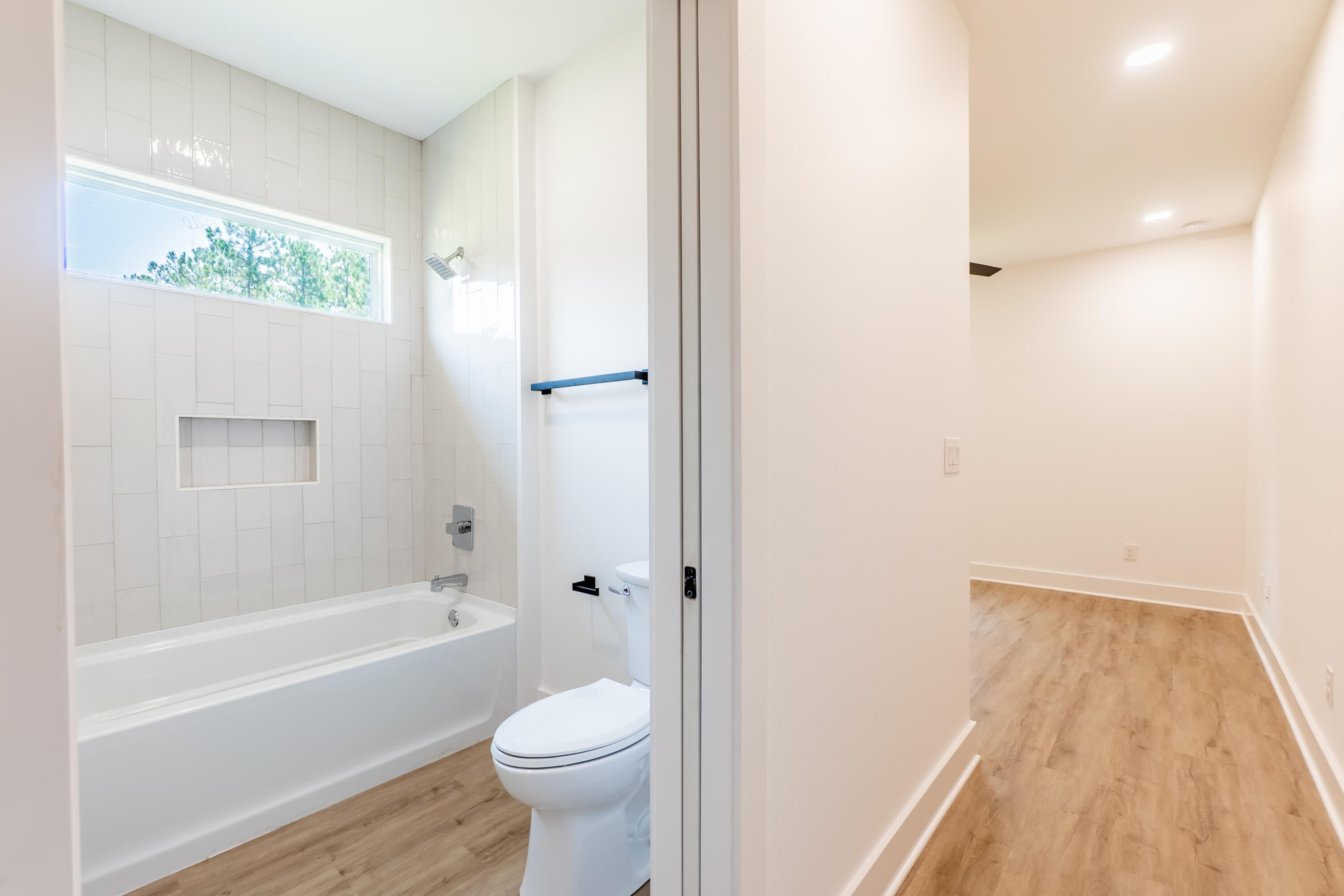 HOLLEY BY THE SEA - Residential