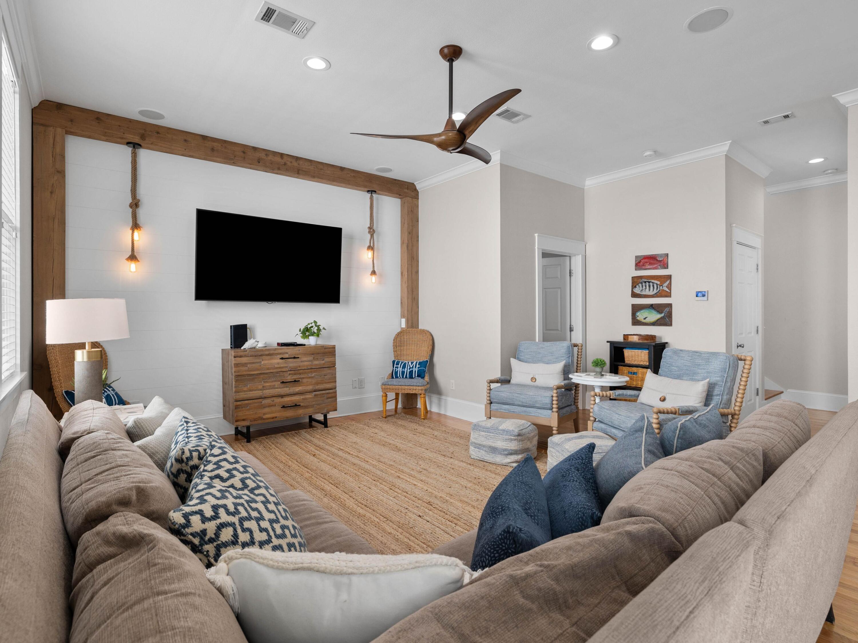 SUMMER'S EDGE - Residential