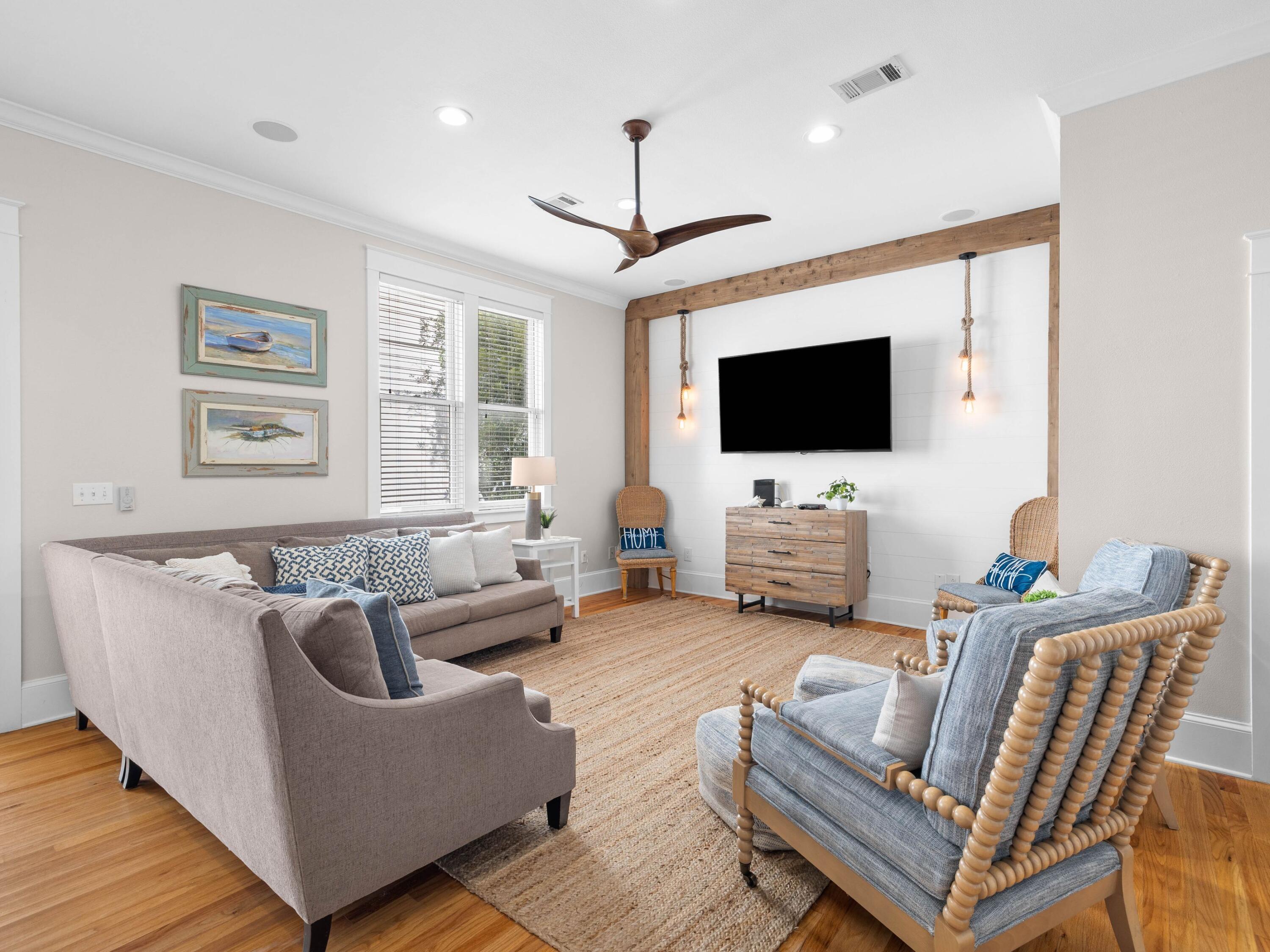 SUMMER'S EDGE - Residential