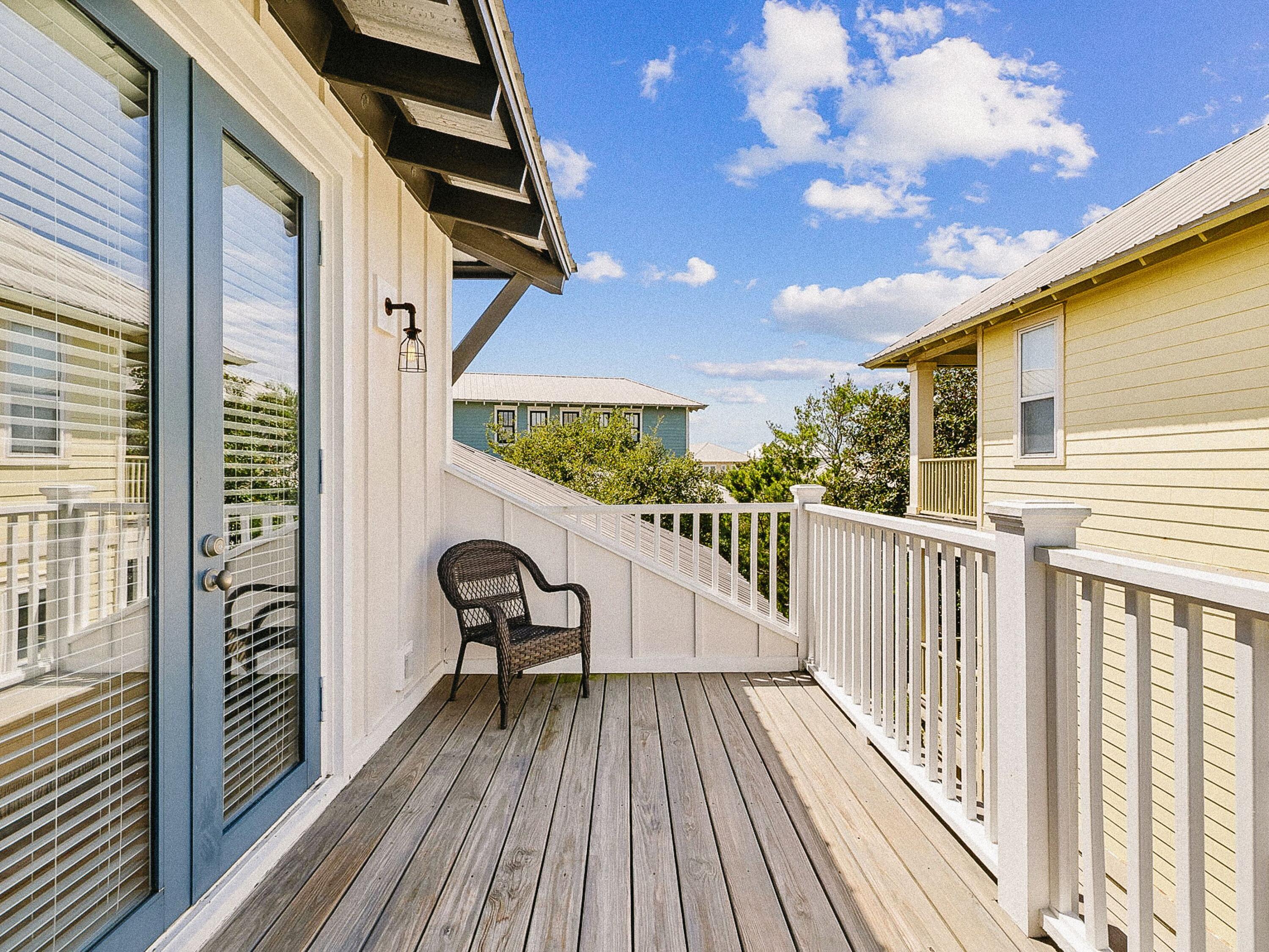 SUMMER'S EDGE - Residential