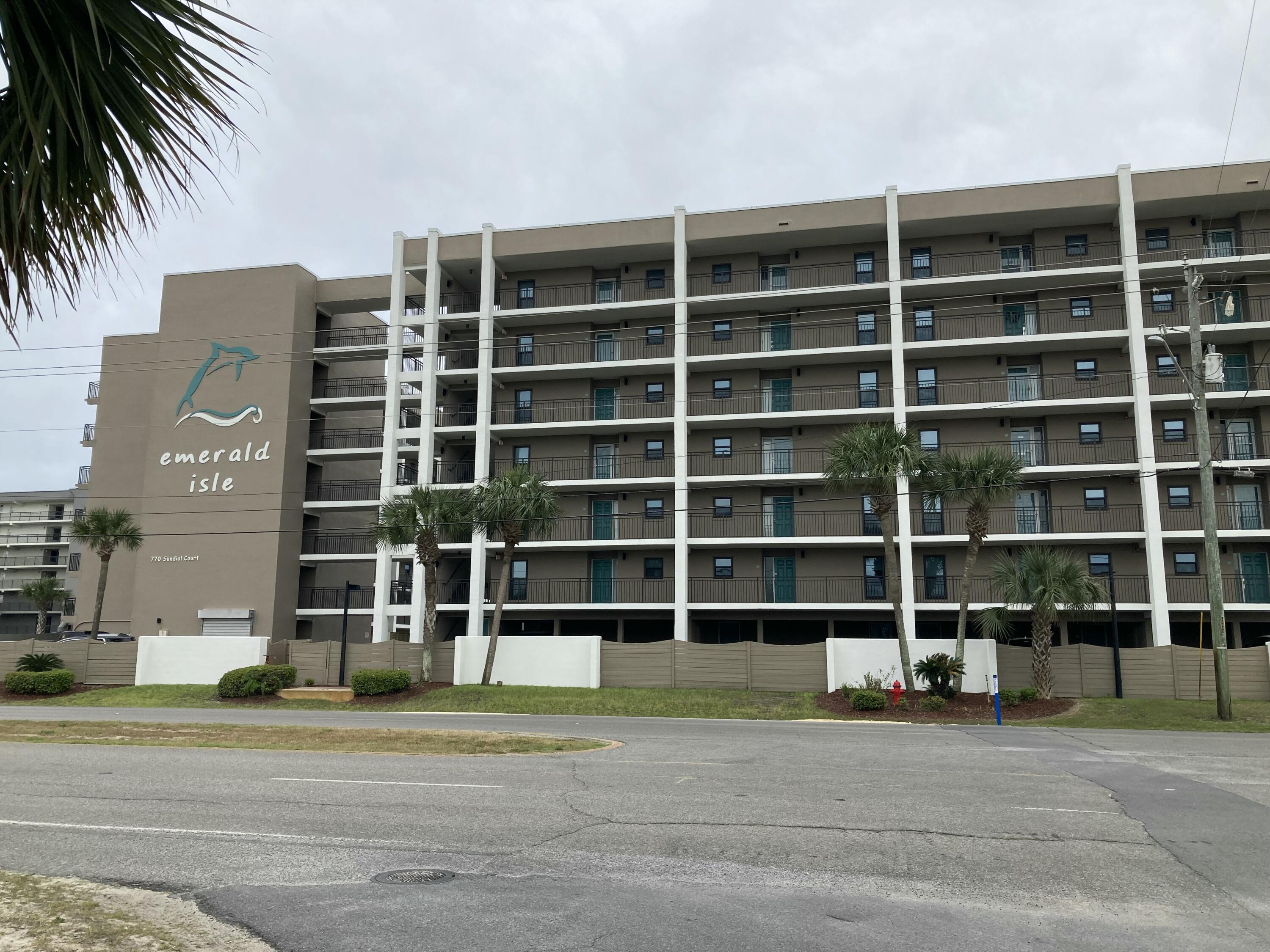 Emerald Isle - Residential
