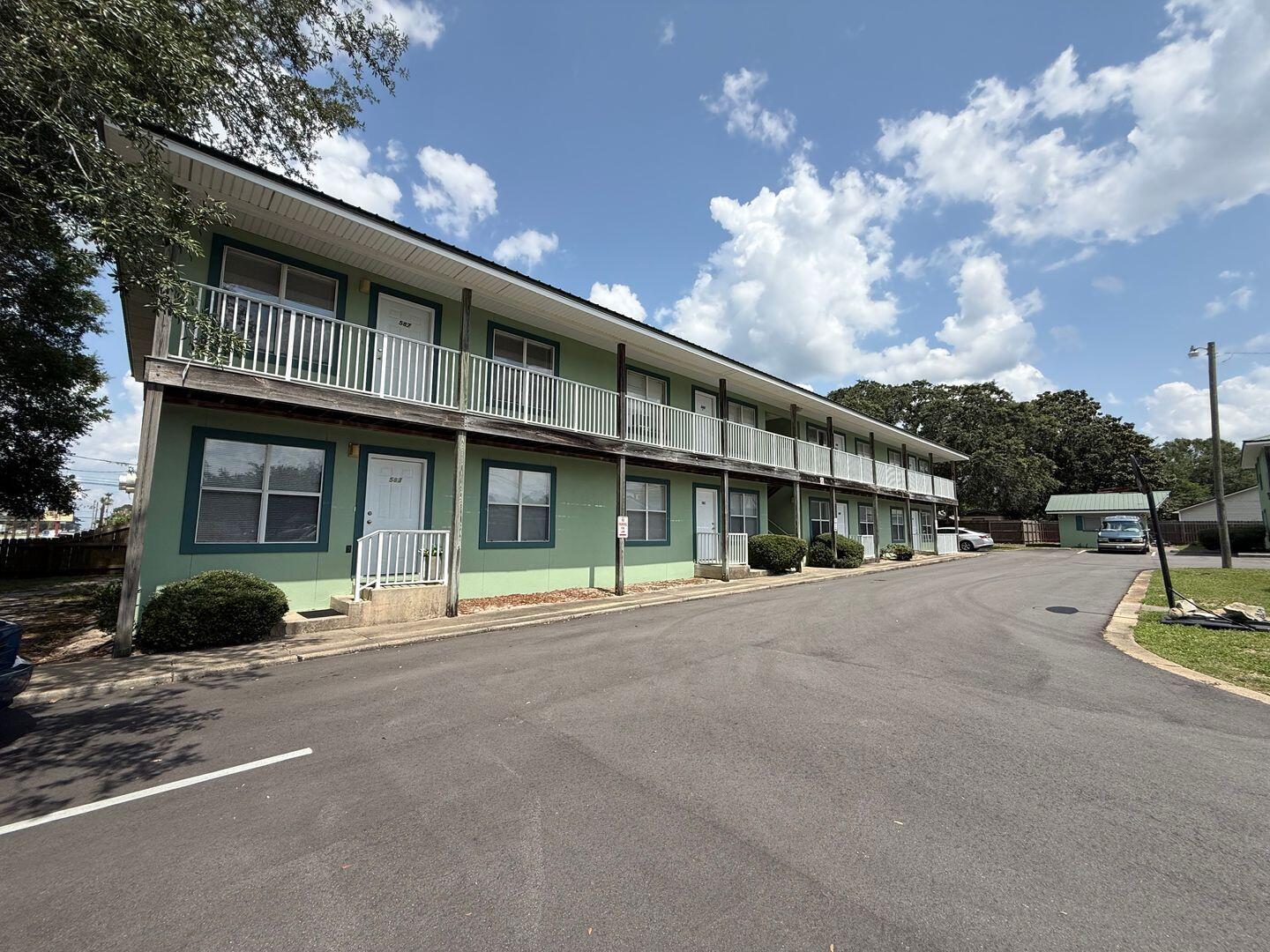 FLOROSA DEL MAR - Residential Lease