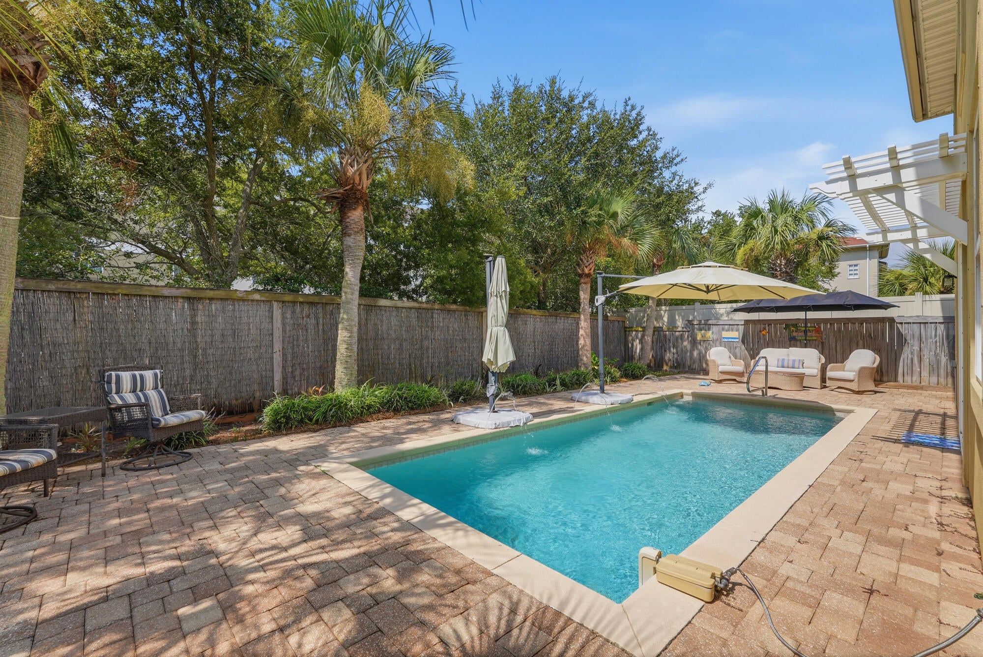 BAYWALK LANDING - Residential