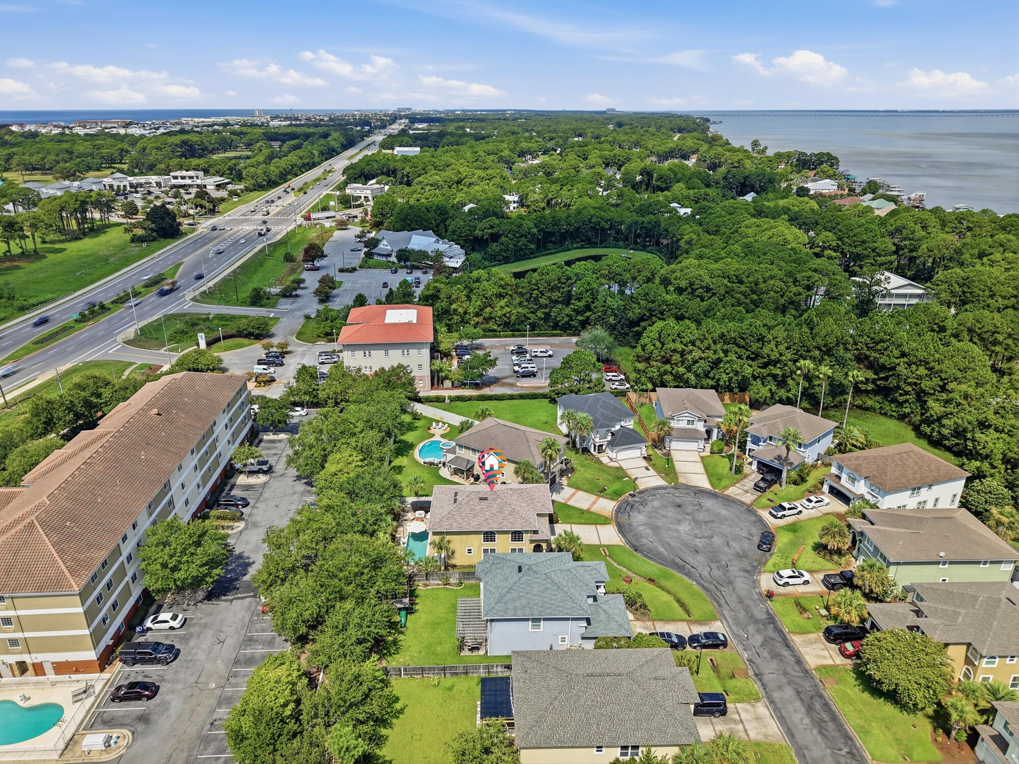 BAYWALK LANDING - Residential
