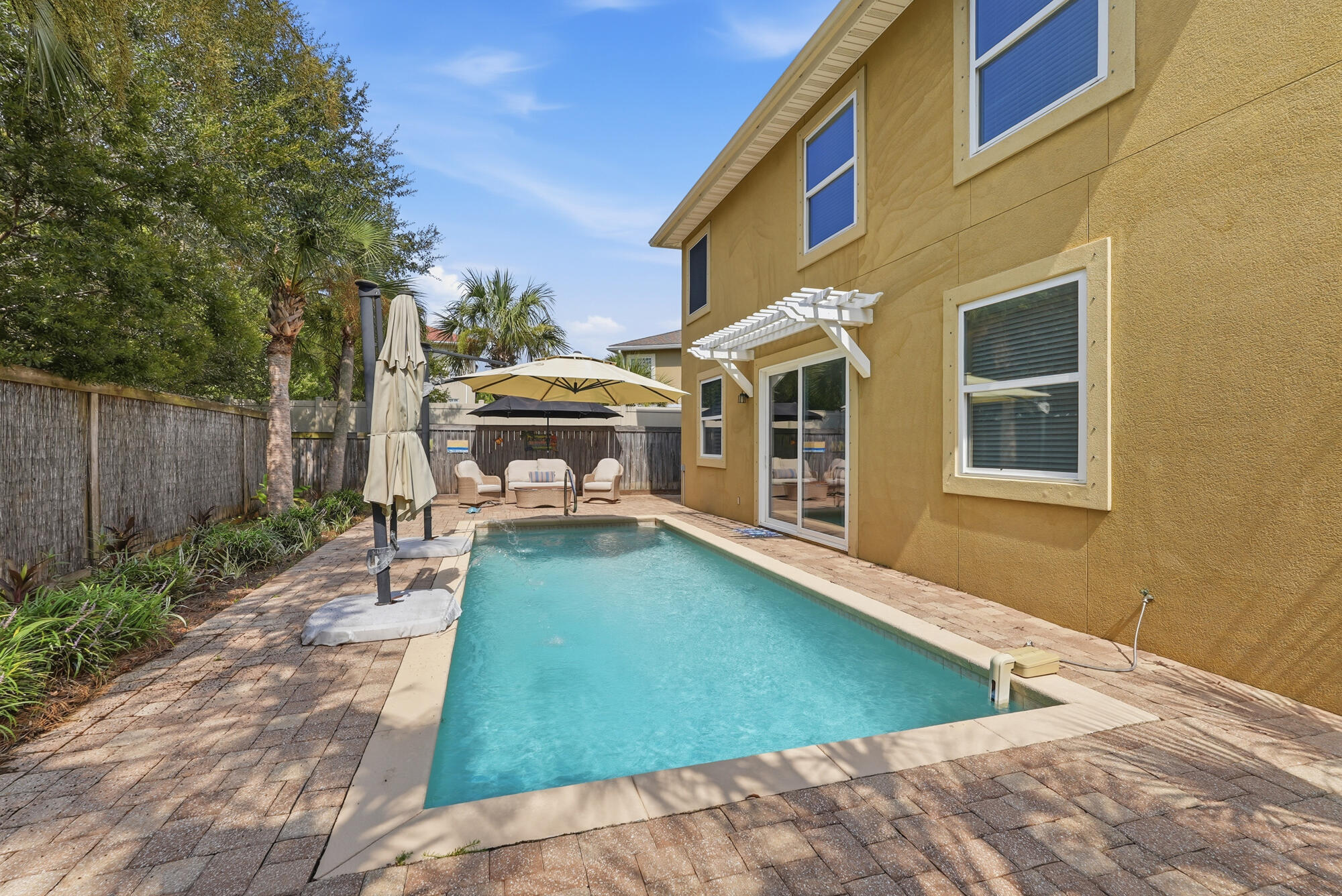 BAYWALK LANDING - Residential