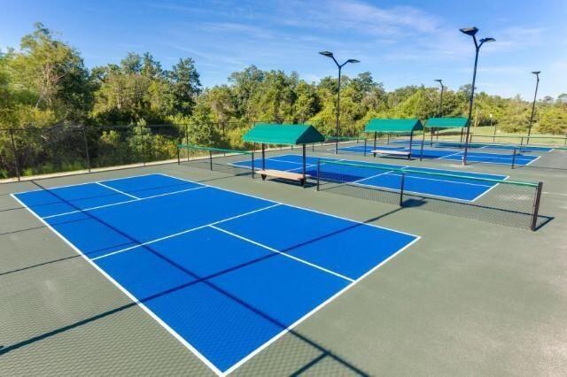 HAMMOCK BAY - Residential Lease